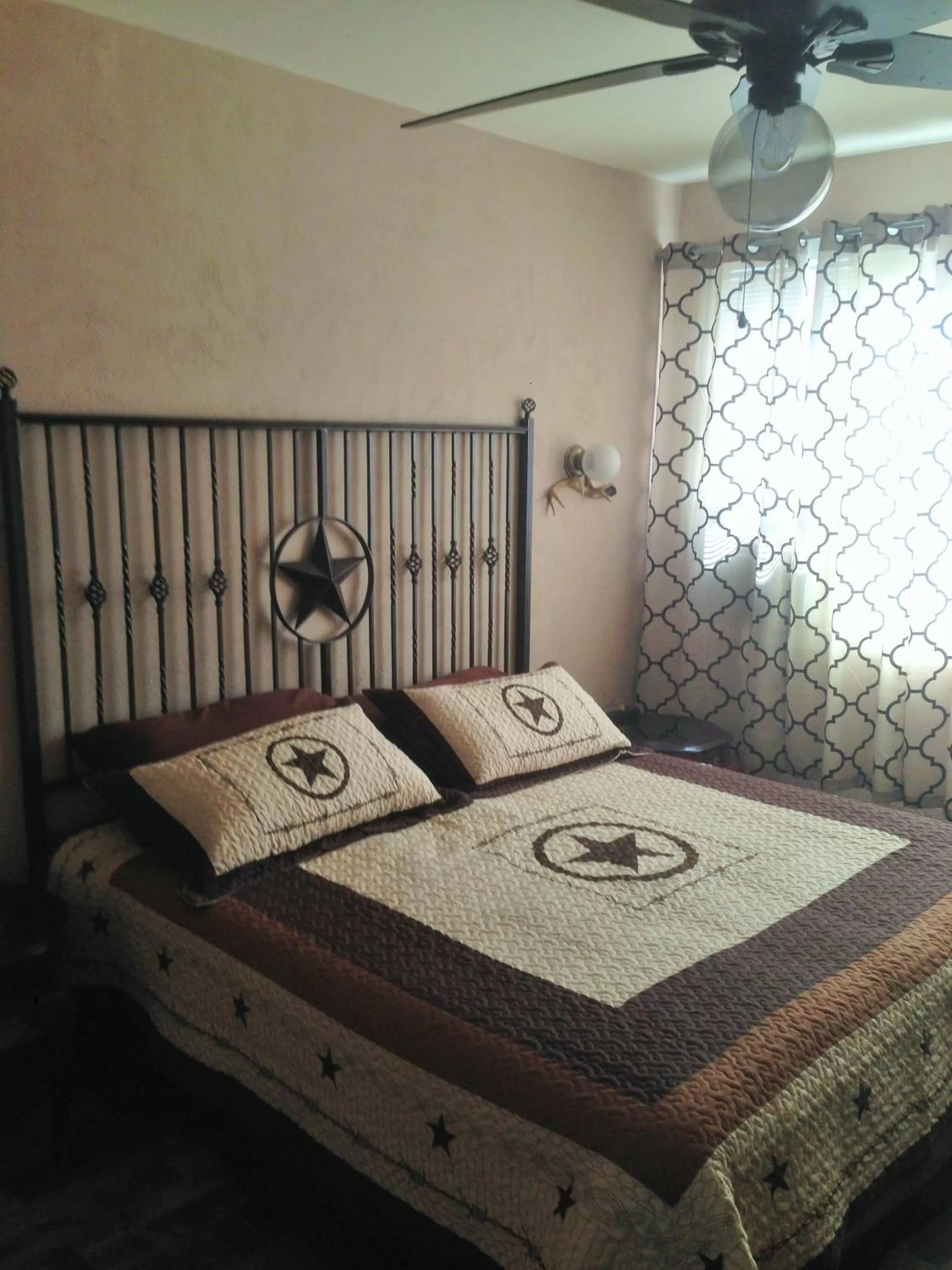 Bedroom in Capri Beach Hotel