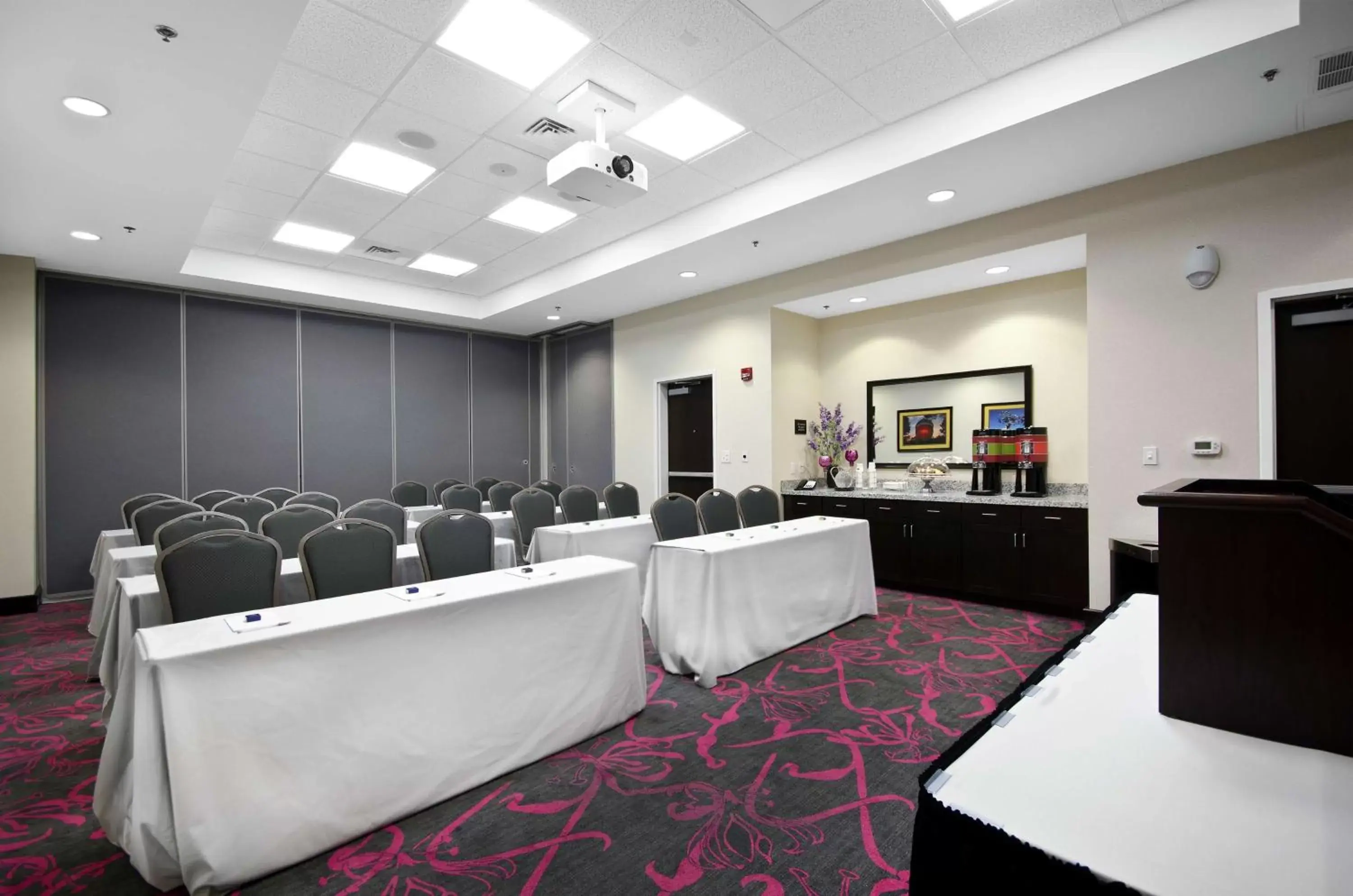 Meeting/conference room in Hampton Inn & Suites - Raleigh Downtown