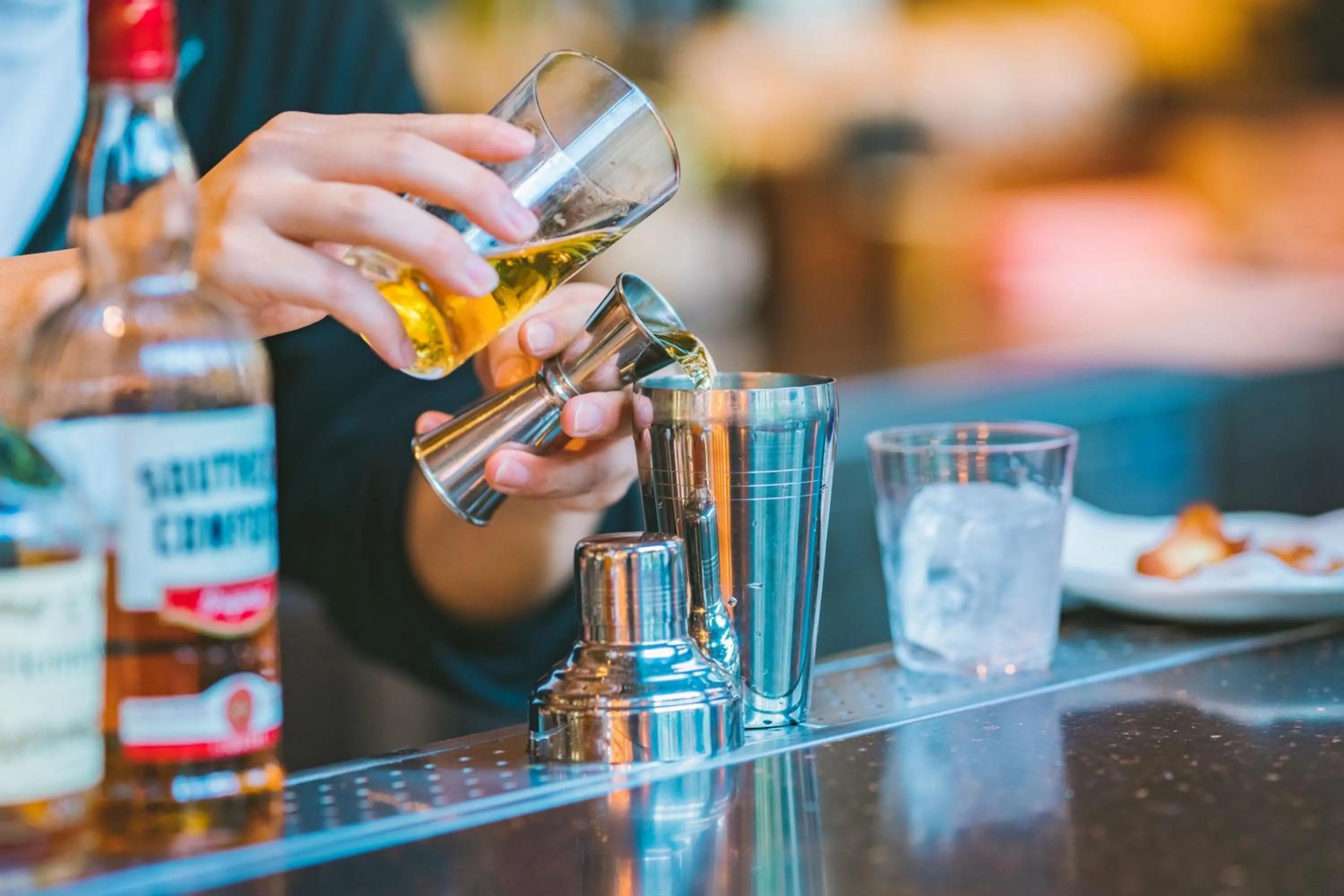 Lounge or bar in Moxy Osaka Umeda