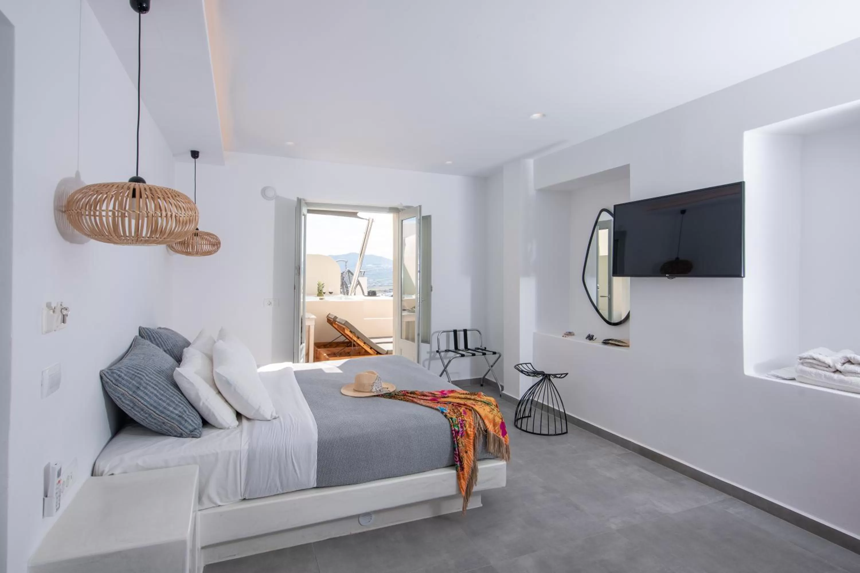 Bed in Caldera Cliff Illusion