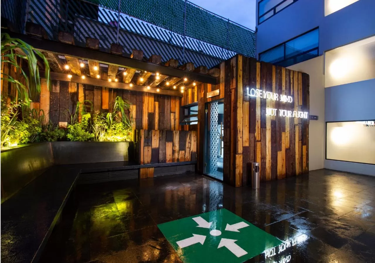 Property building in Hotel MX aeropuerto CDMX, Trademark Collection by Wyndham