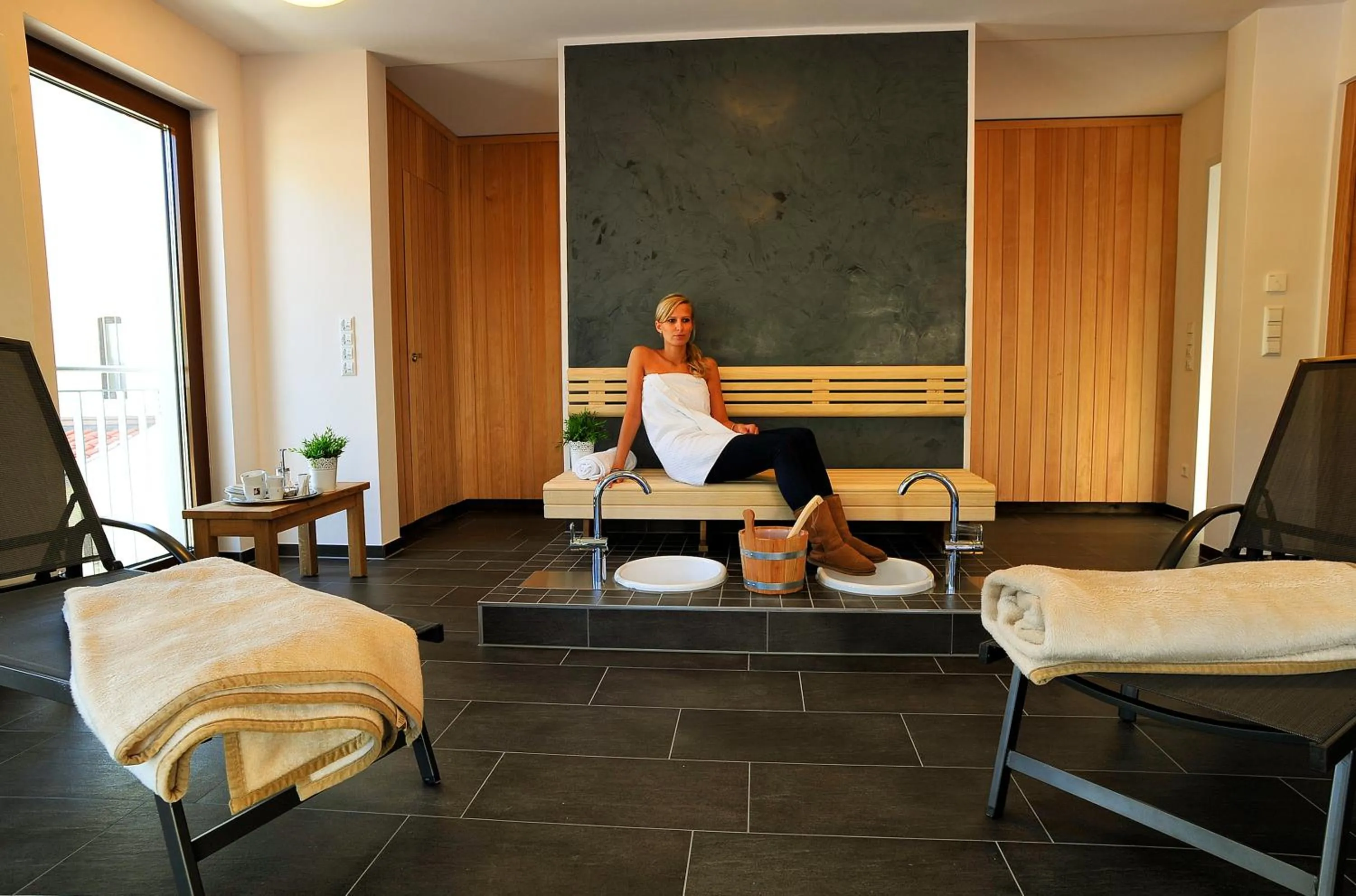 Guests in Gasthof Hotel Zum Hirsch***S