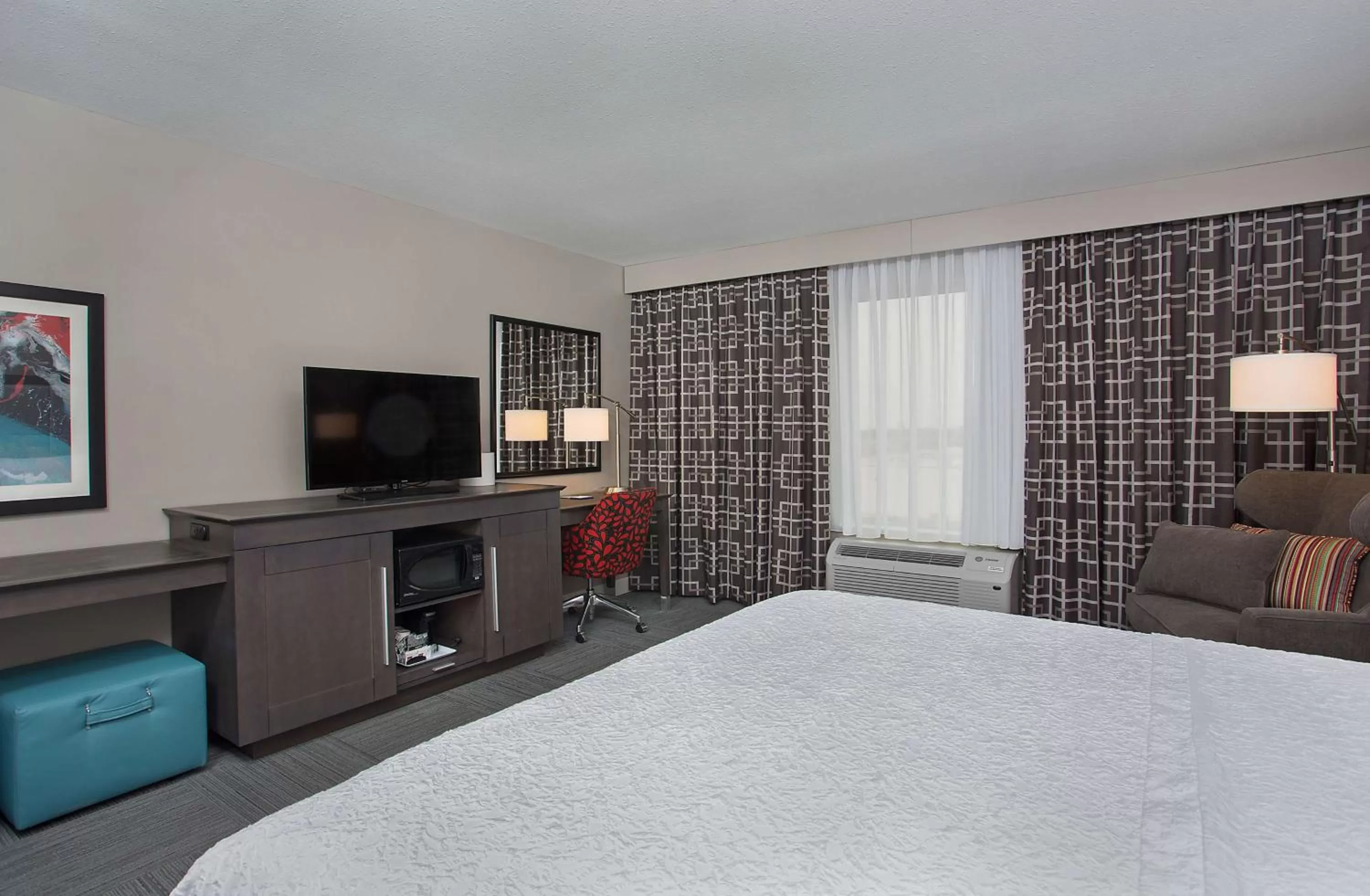 Bedroom, Bed in Hampton Inn Vincennes