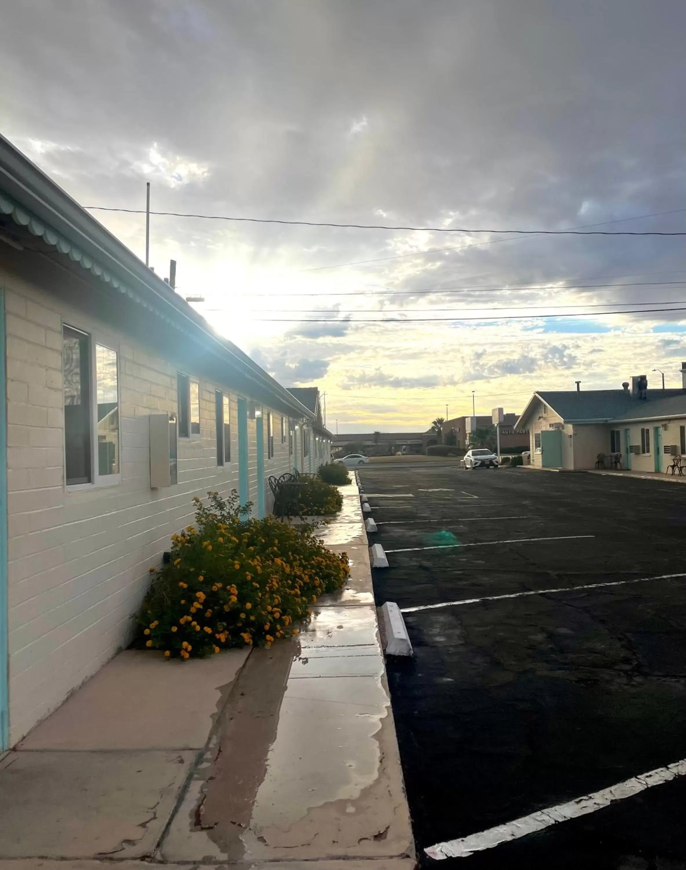 Property building in Howard Johnson by Wyndham Ridgecrest, CA