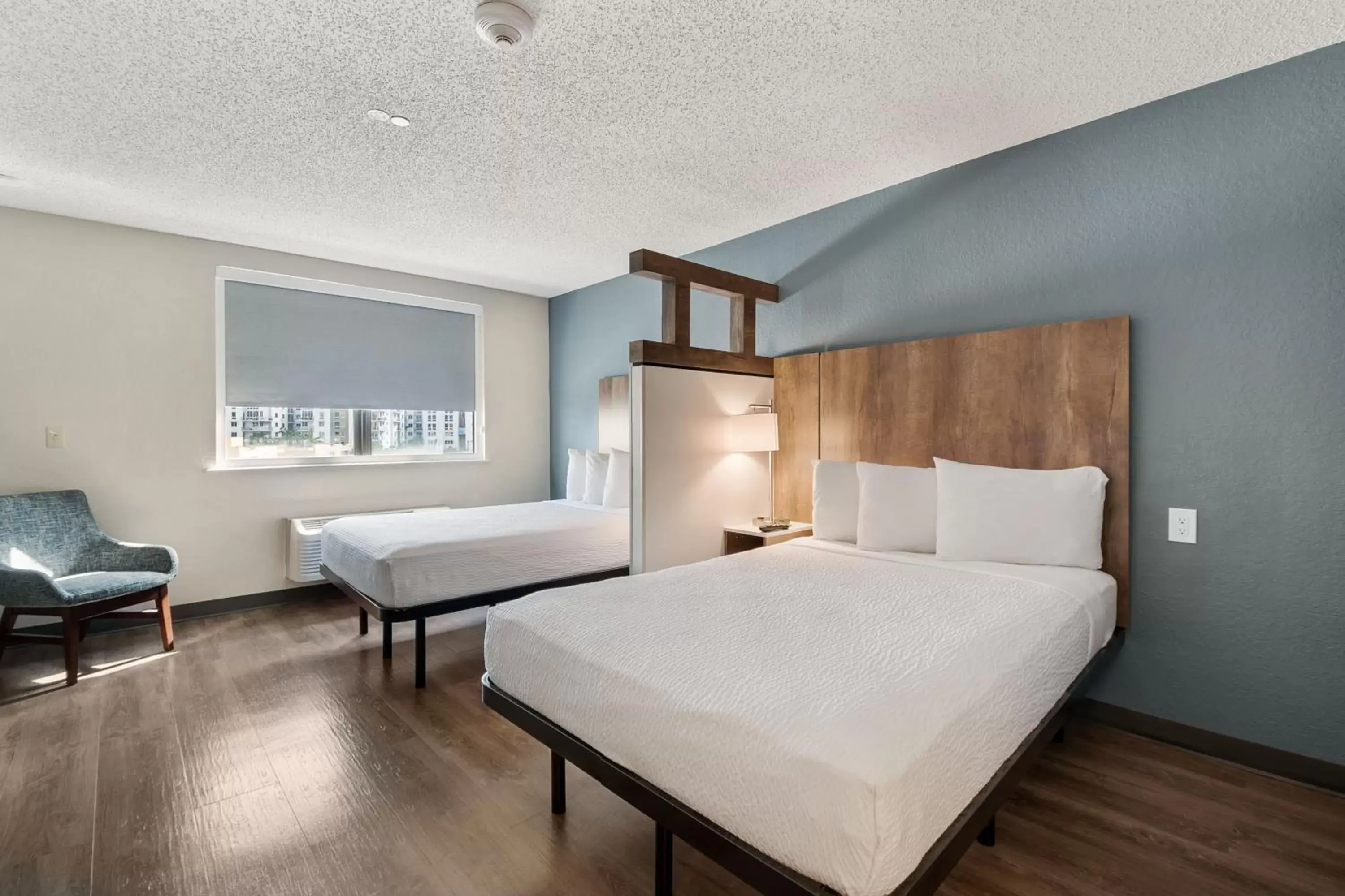 Bed in Extended Stay America Premier Suites - Miami - Downtown Brickell - Cruise Port