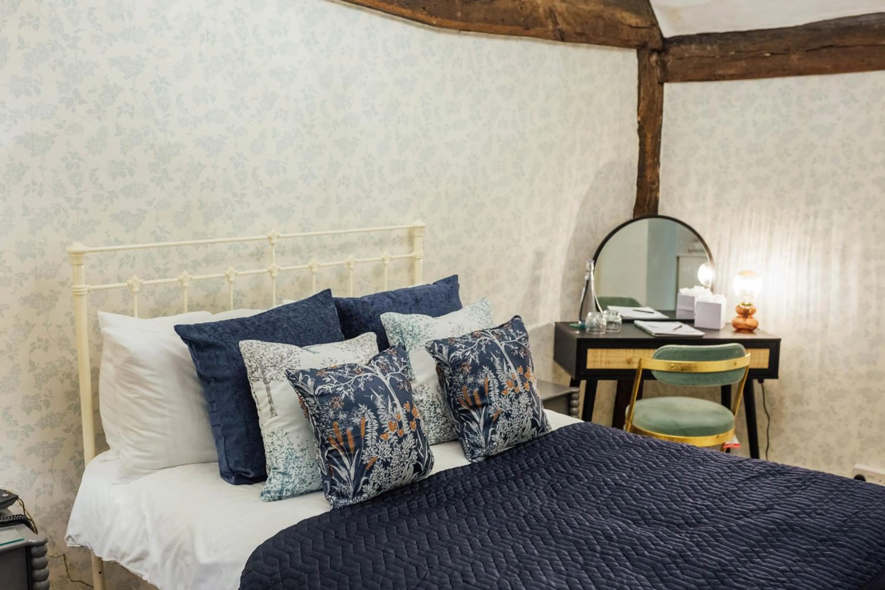 Bed in Old Rectory House, Redditch