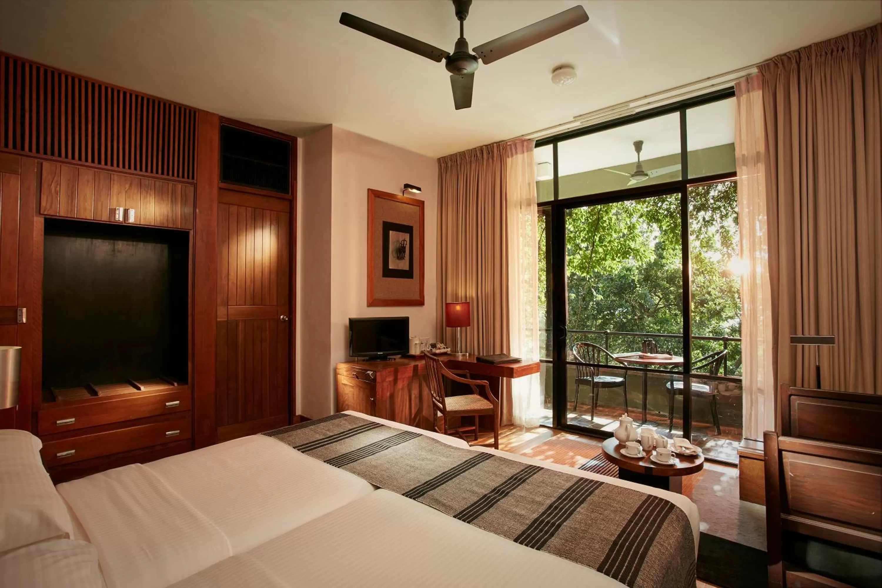 Superior Twin Room - single occupancy in Heritance Kandalama