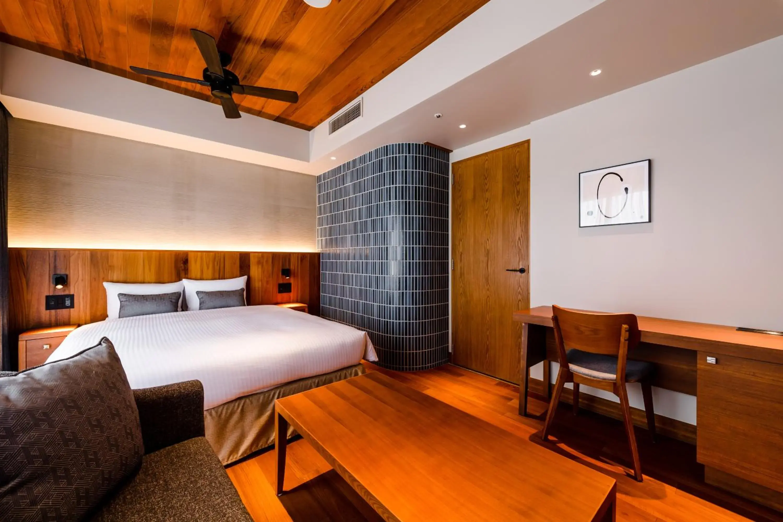 King Room with Balcony - single occupancy in PROSTYLE TERRACE NAHA King Room with Balcony - single occupancy in PROSTYLE TERRACE NAHA