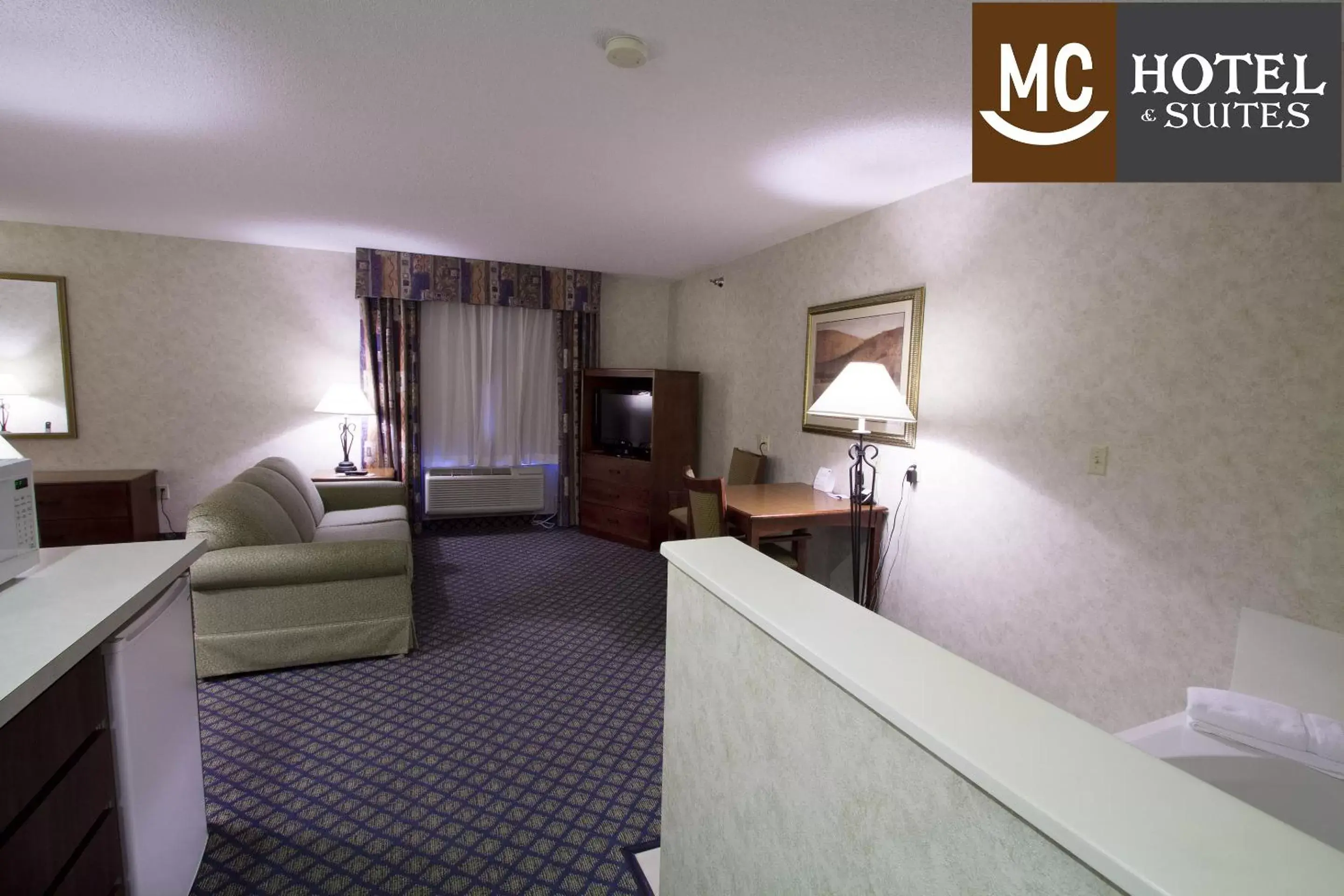 Seating area in Miles City Hotel & Suites