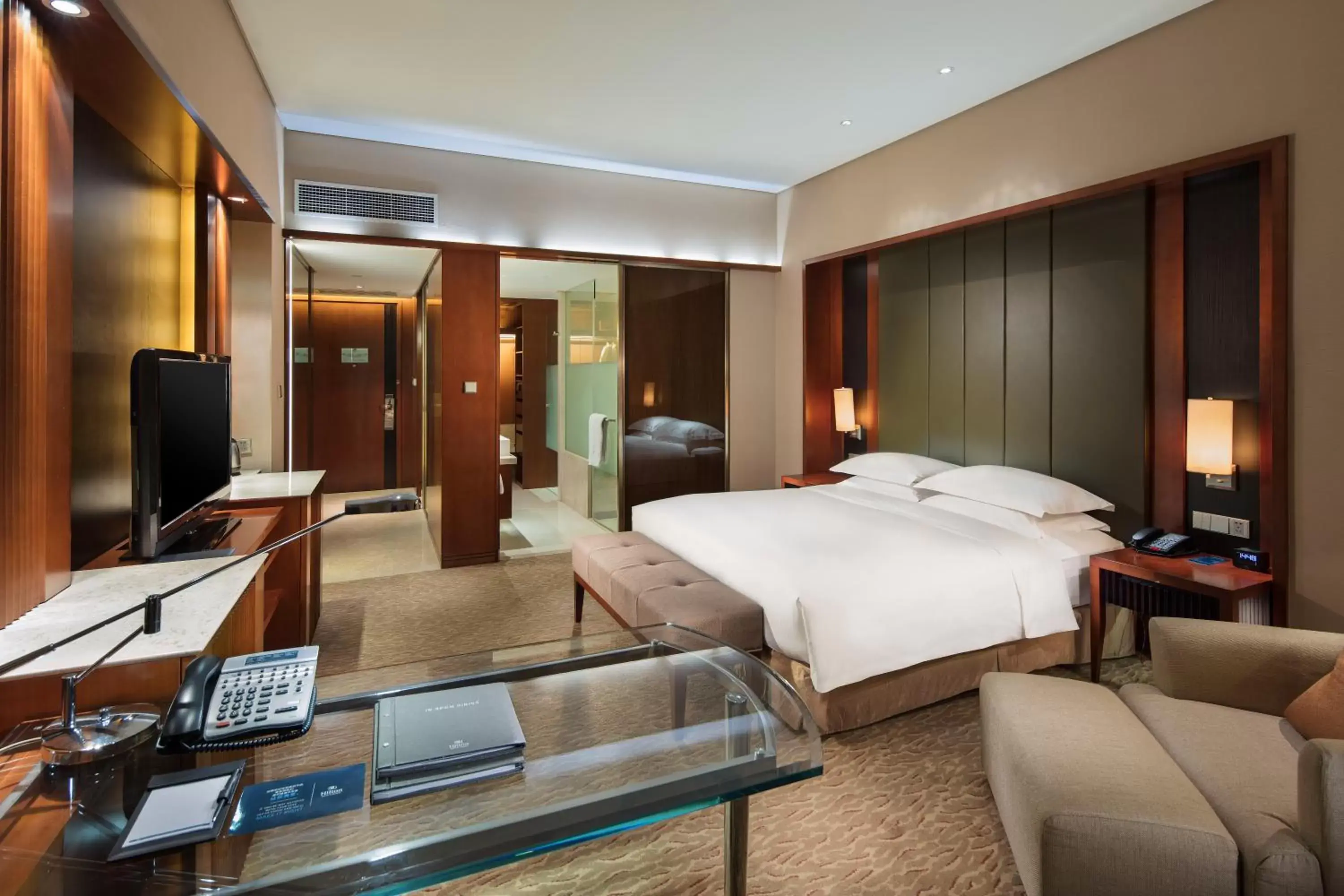 Bed in Hilton Nanjing Riverside