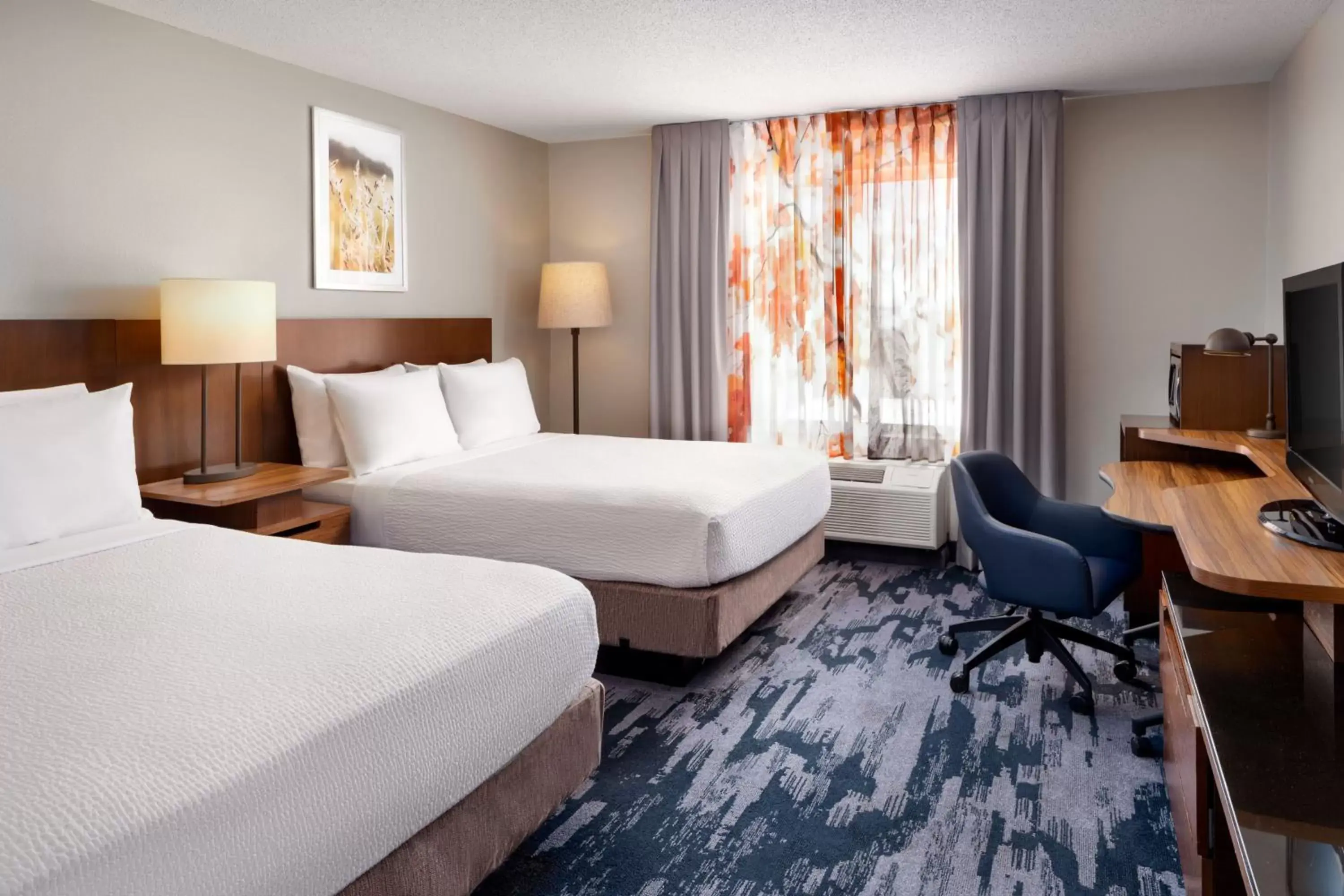 Photo of the whole room, Bed in Fairfield Inn & Suites by Marriott Jacksonville