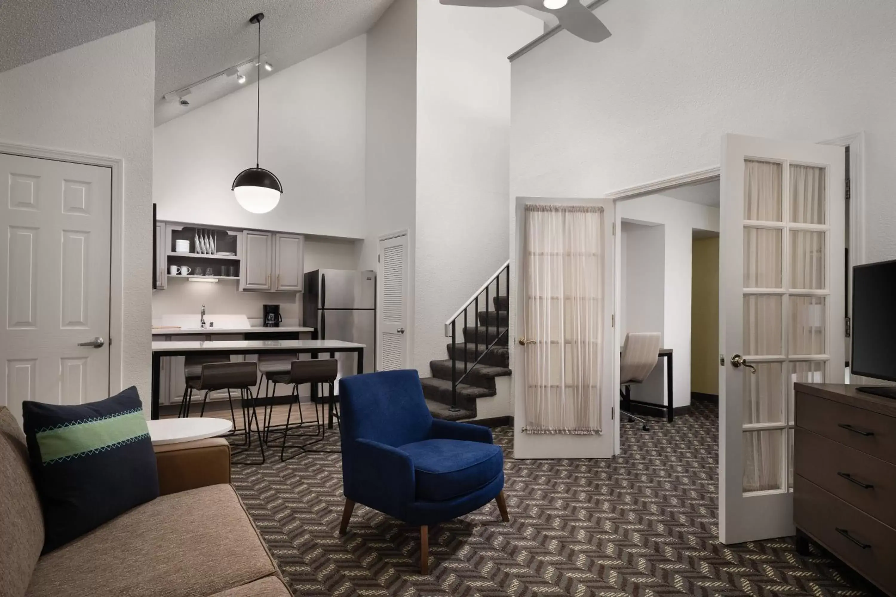 Living room, Seating Area in Residence Inn Sunnyvale Silicon Valley II