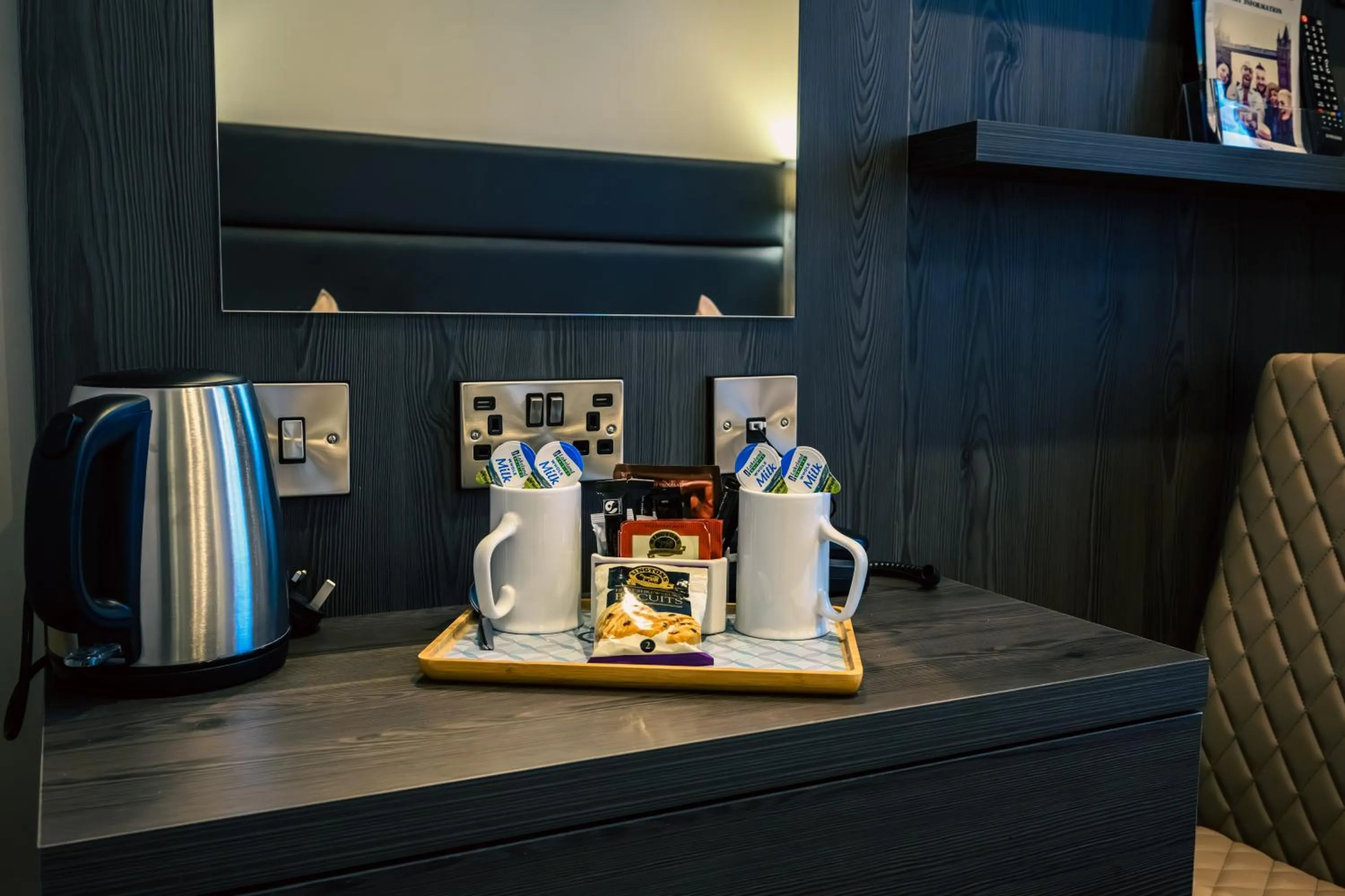 Coffee/tea facilities in Brunel Hotel