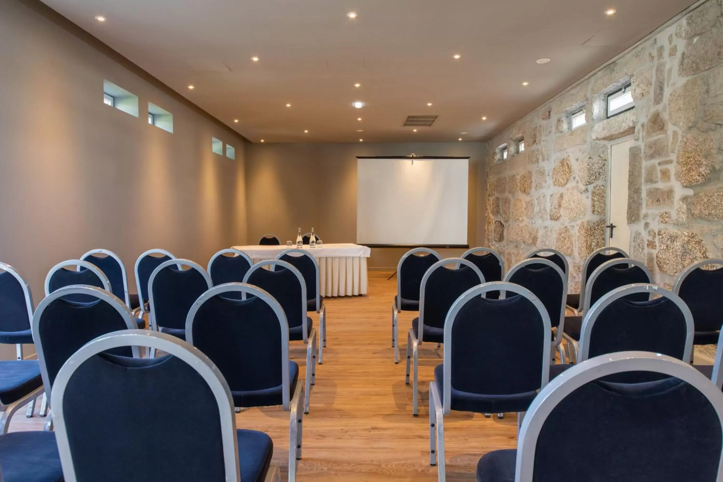 Meeting/conference room in Montebelo Principe Perfeito Viseu Garden Hotel