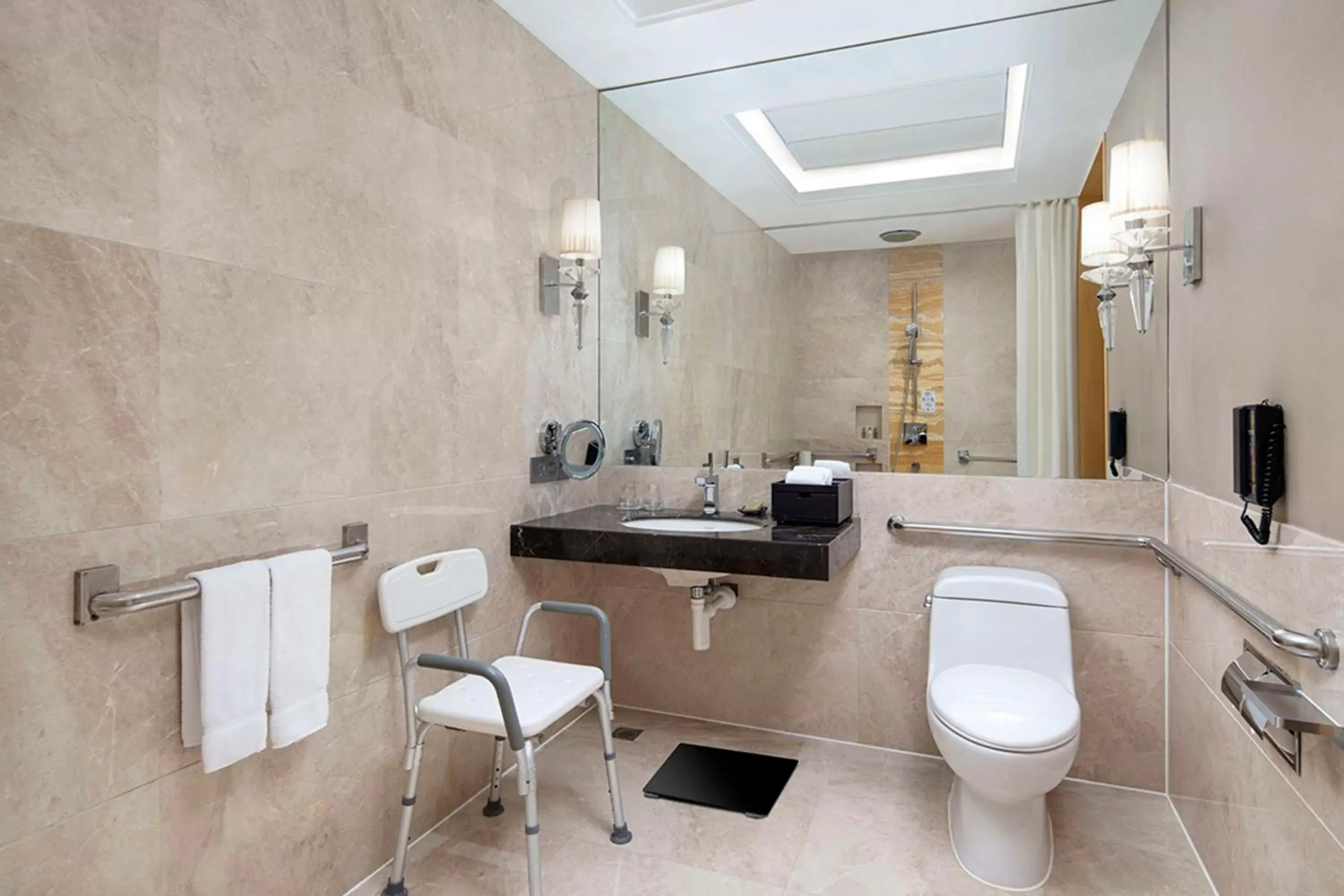 Bathroom in Hilton Nanjing