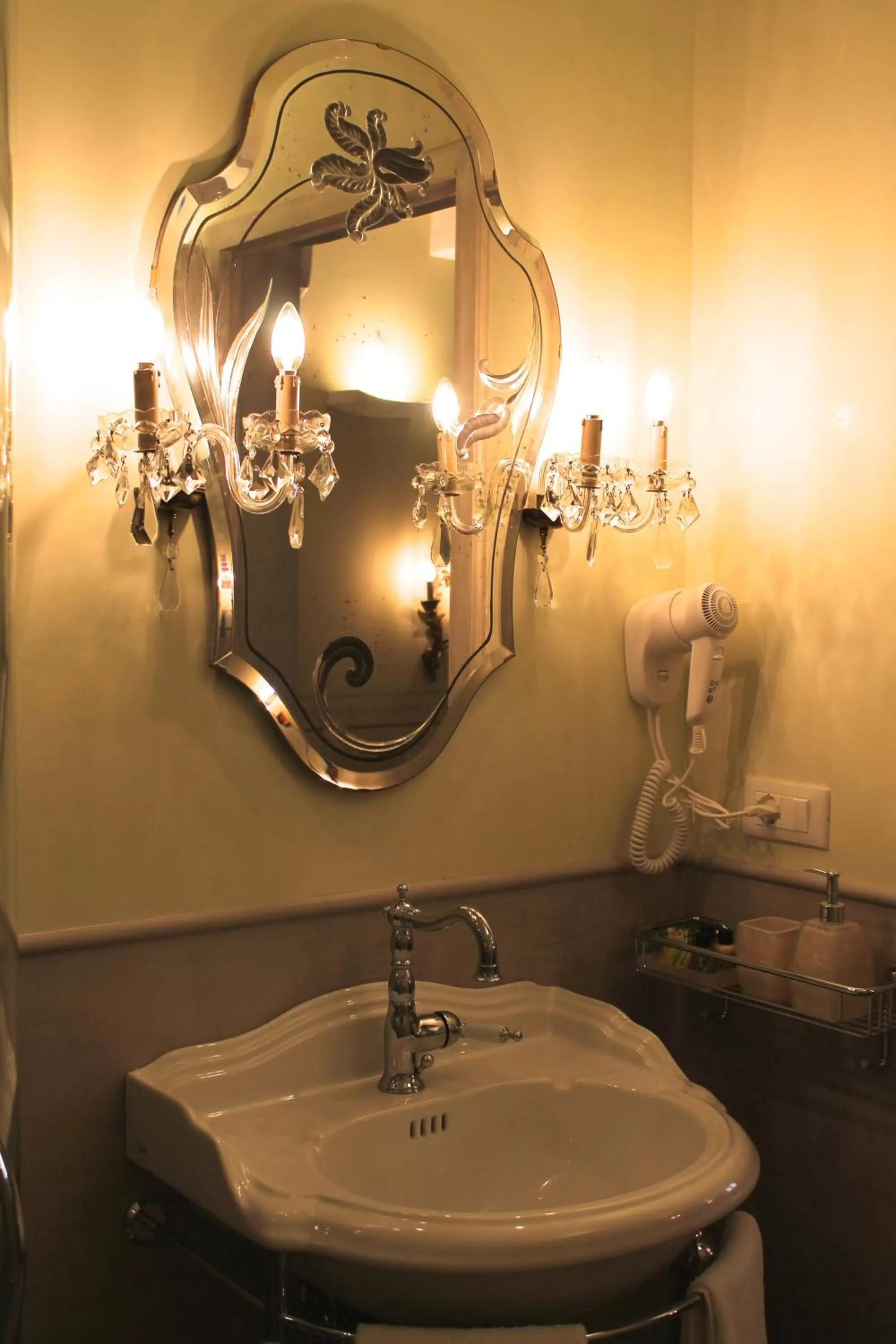 Bathroom in Corte dei Neri Residenza d'Epoca