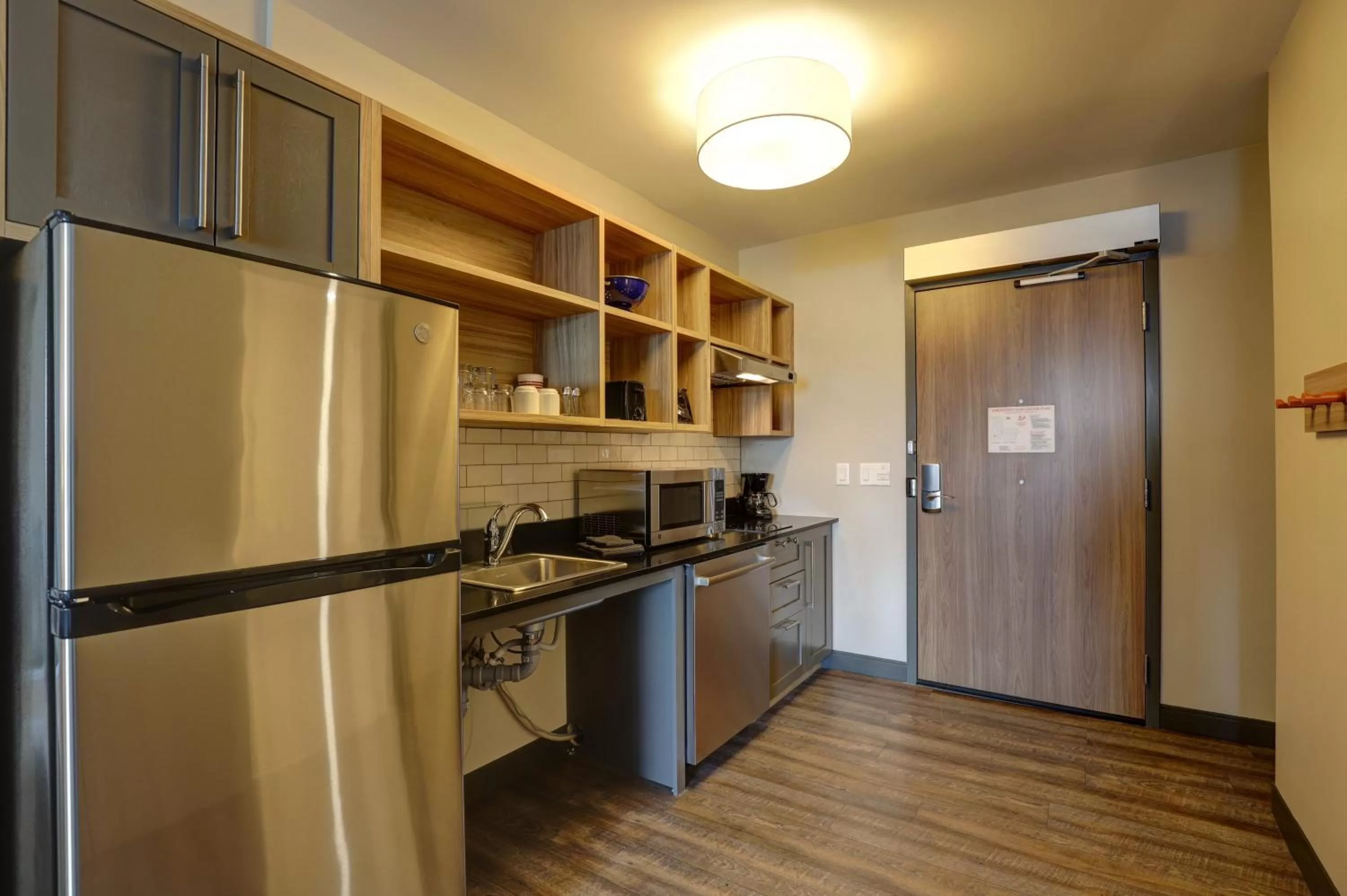 Kitchen or kitchenette in Candlewood Suites - Kingston West by IHG