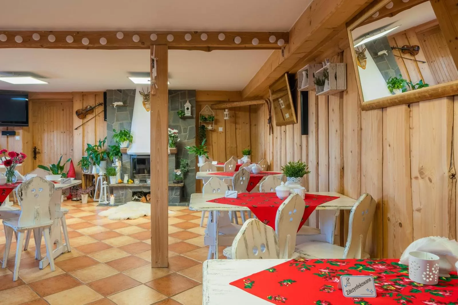 Dining area in Pokoje Gościnne U Małgorzaty Jacuzzi & Sauna