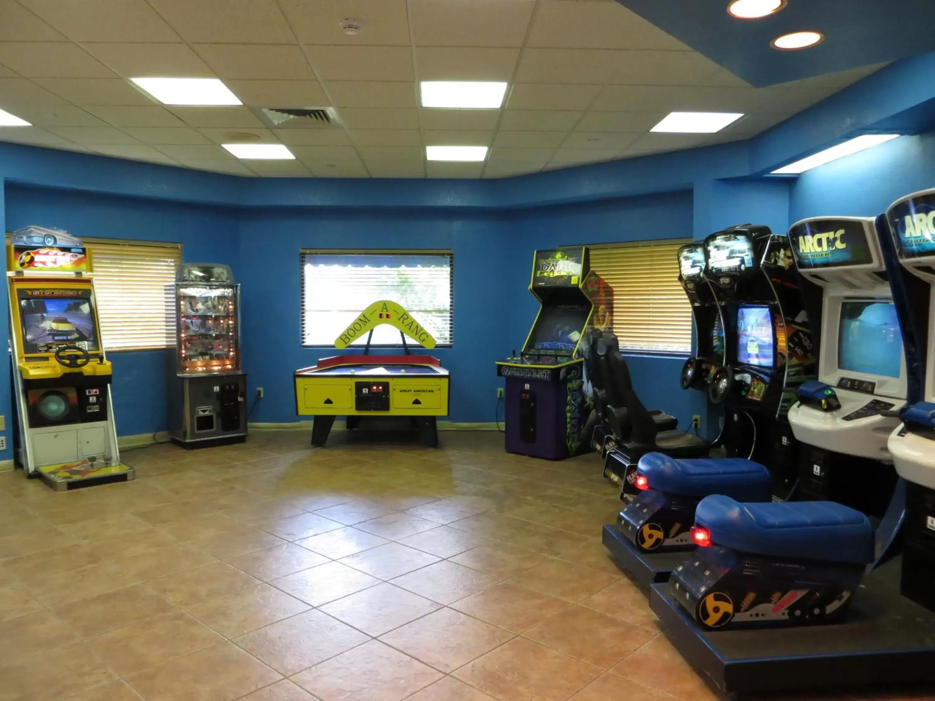 Game Room, Casino in Maingate Lakeside Resort
