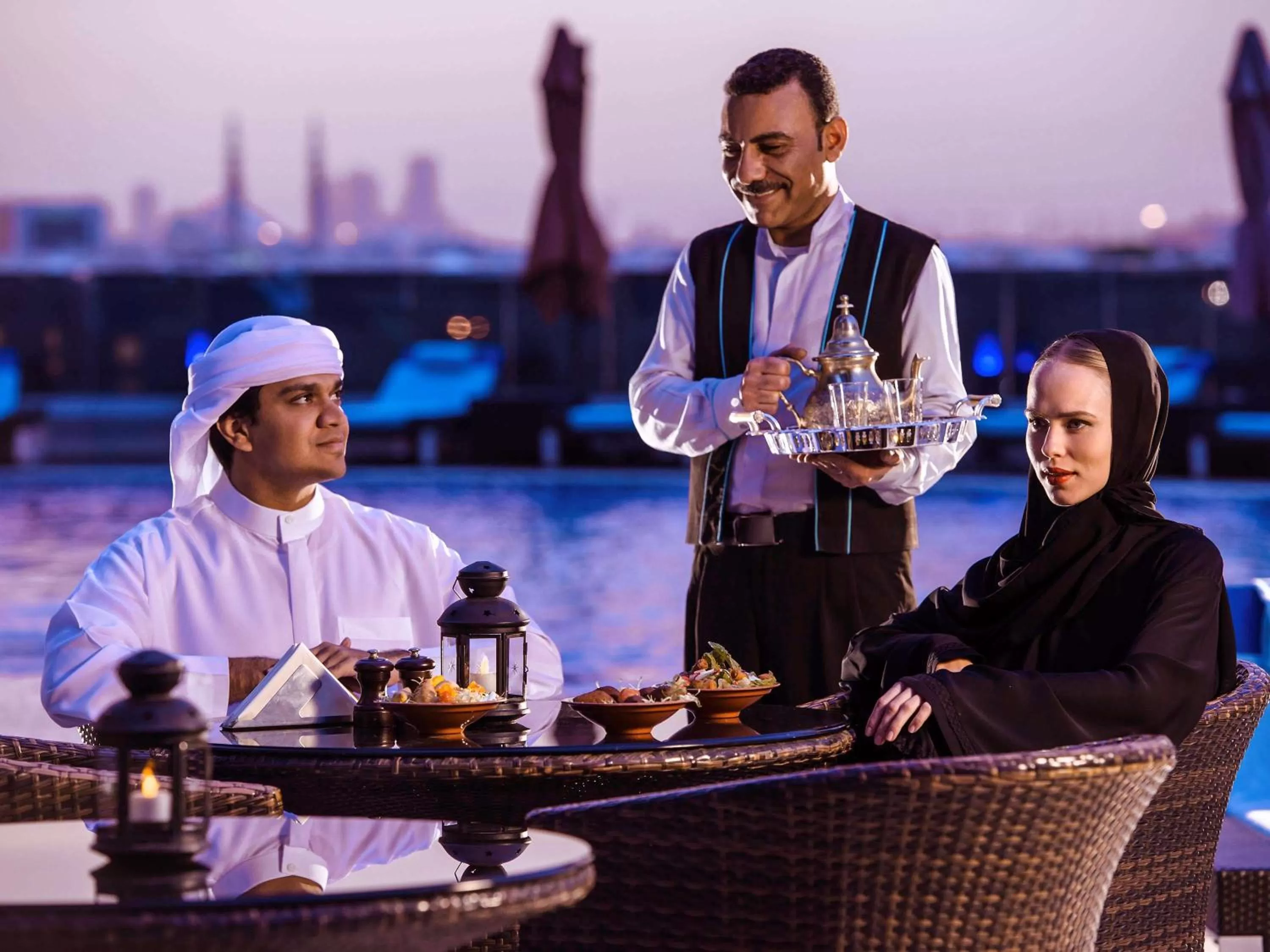 Restaurant/places to eat in Novotel Abu Dhabi Gate