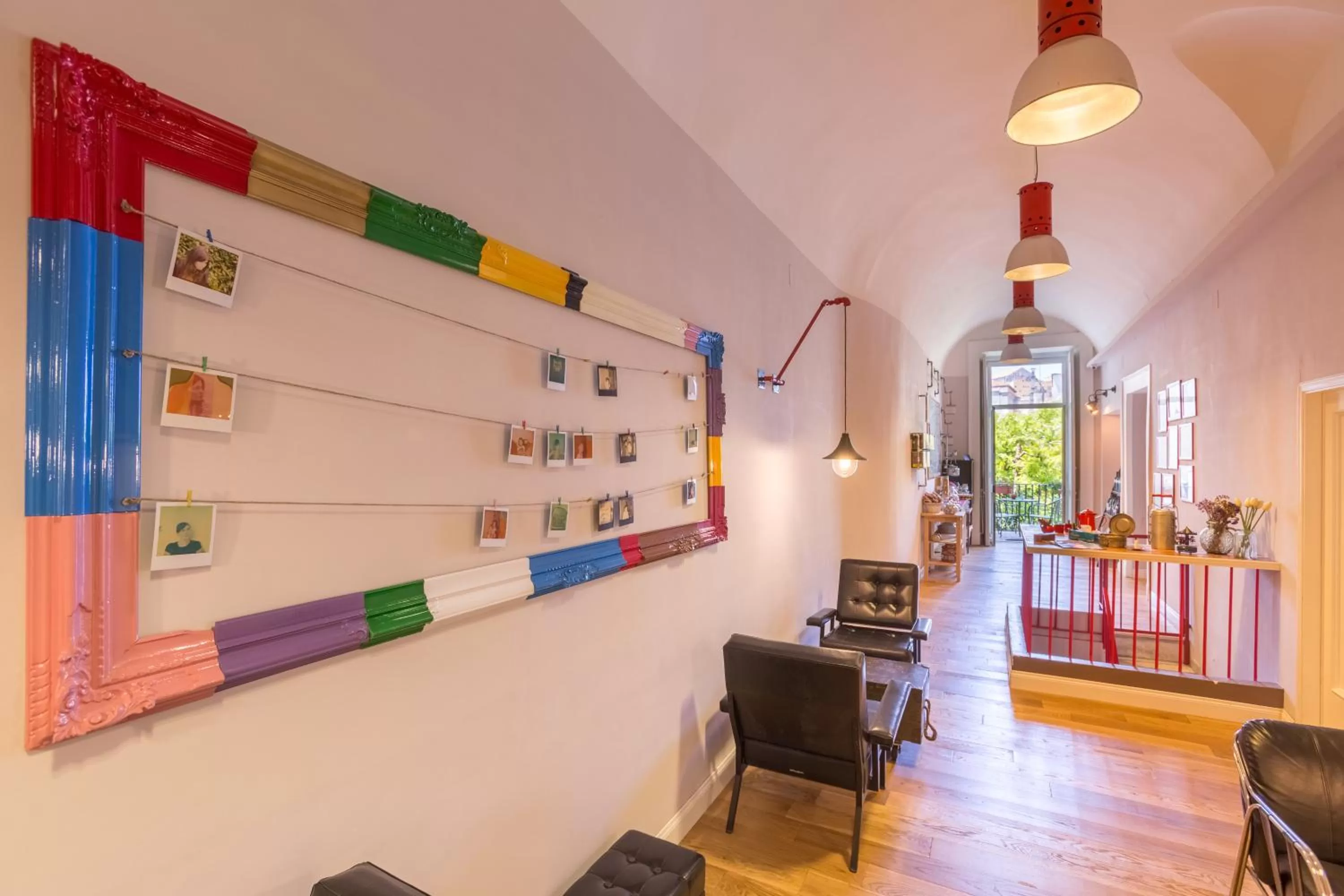 Decorative detail in The Bellini House by House In Naples