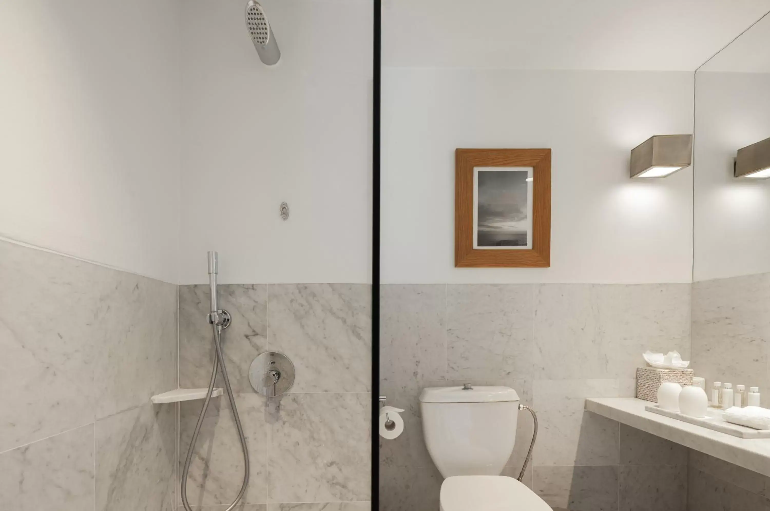 Shower, Bathroom in Almyra
