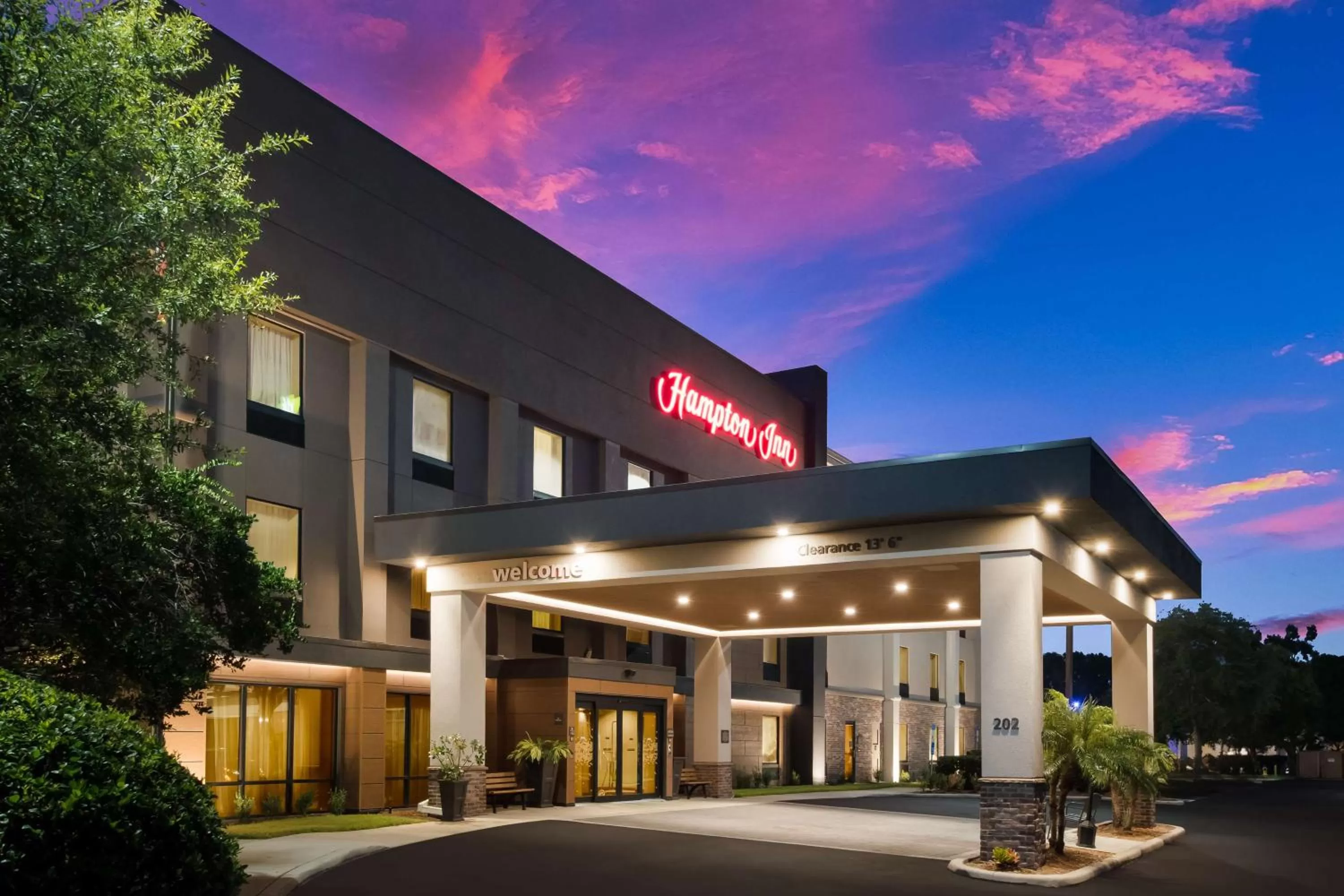 Property building in Hampton Inn Winter Haven