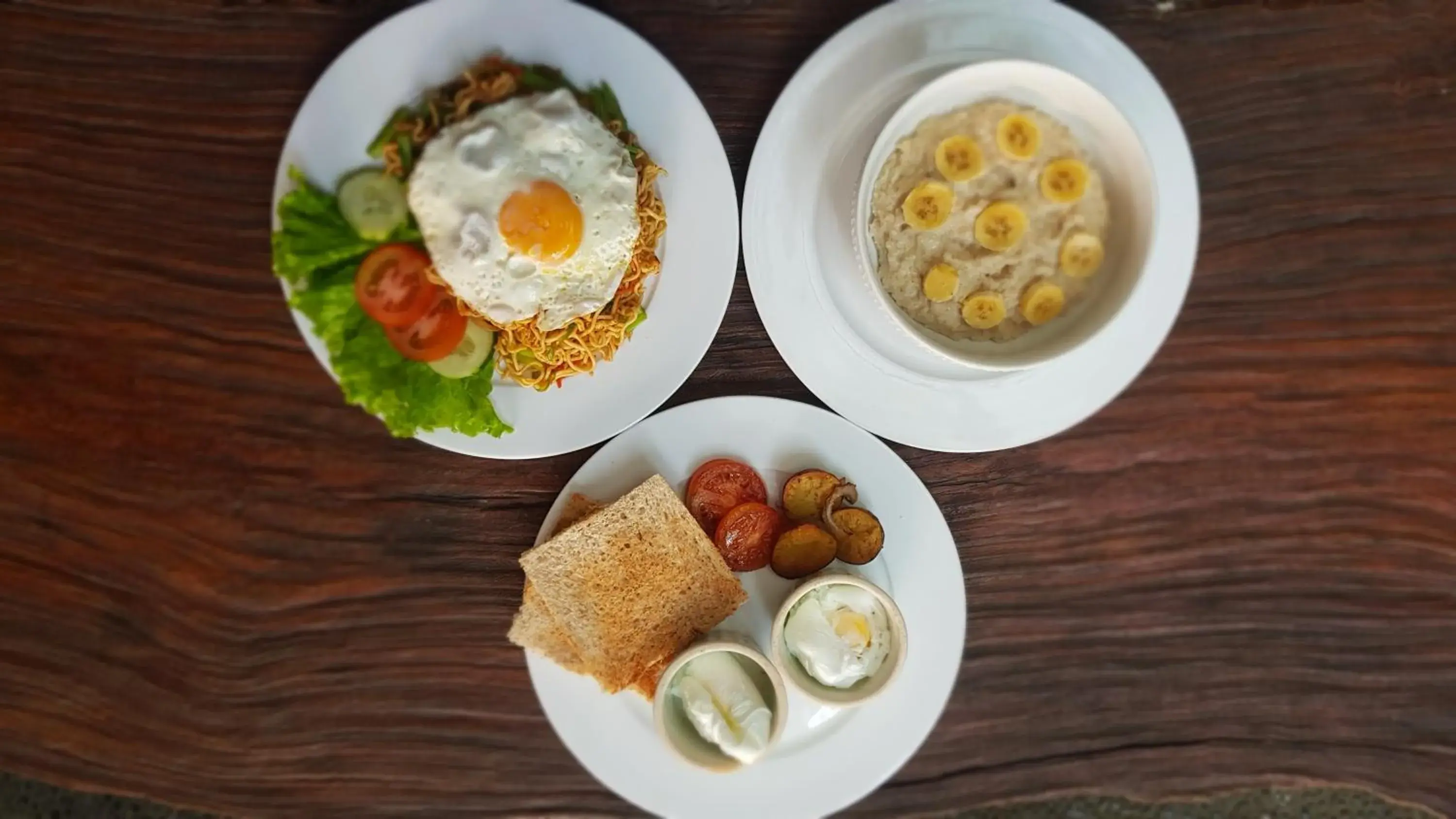 Breakfast, Food in Gajah Biru Bungalows