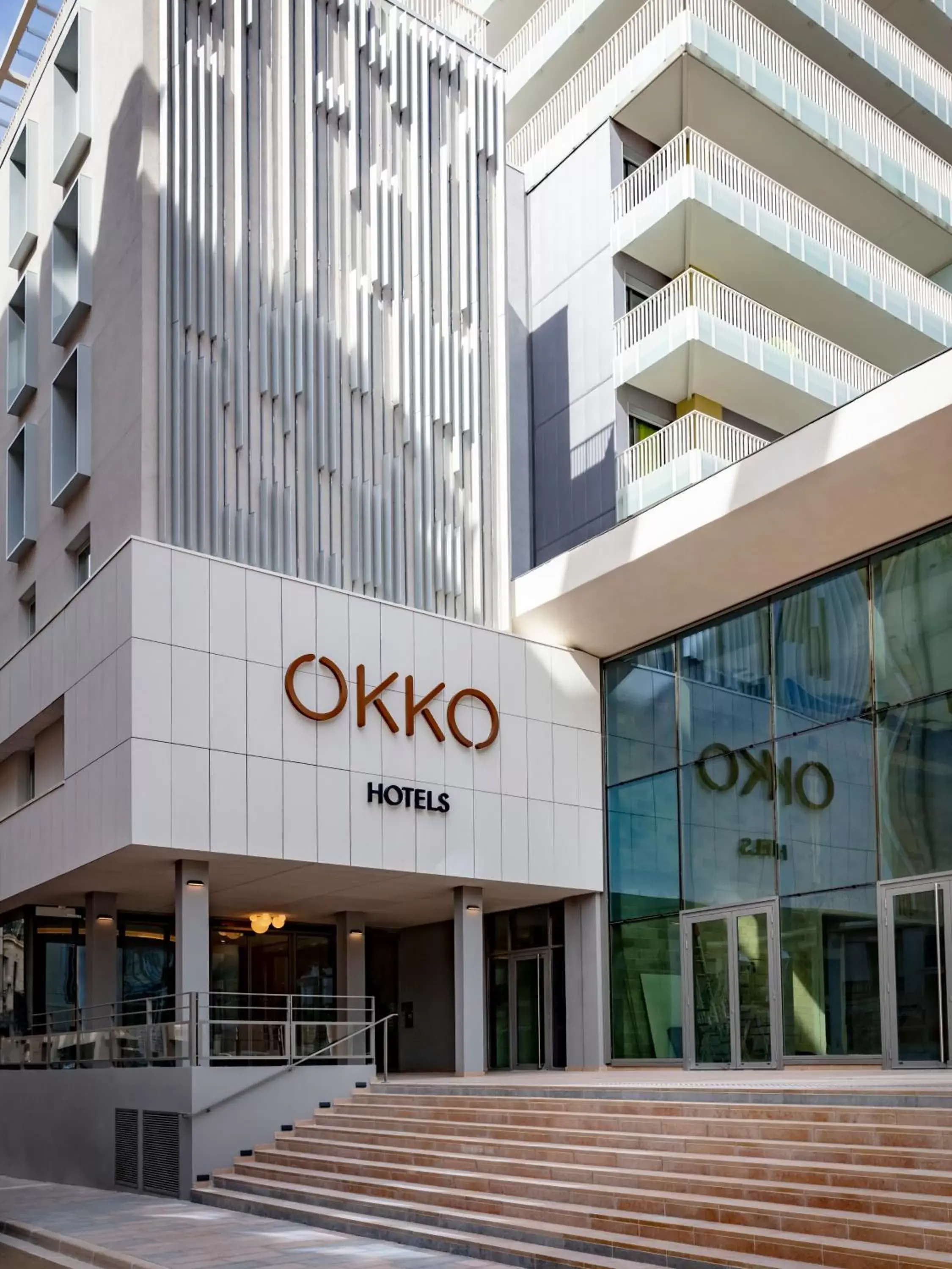 Facade/entrance, Property Building in OKKO Hotels Toulon Centre