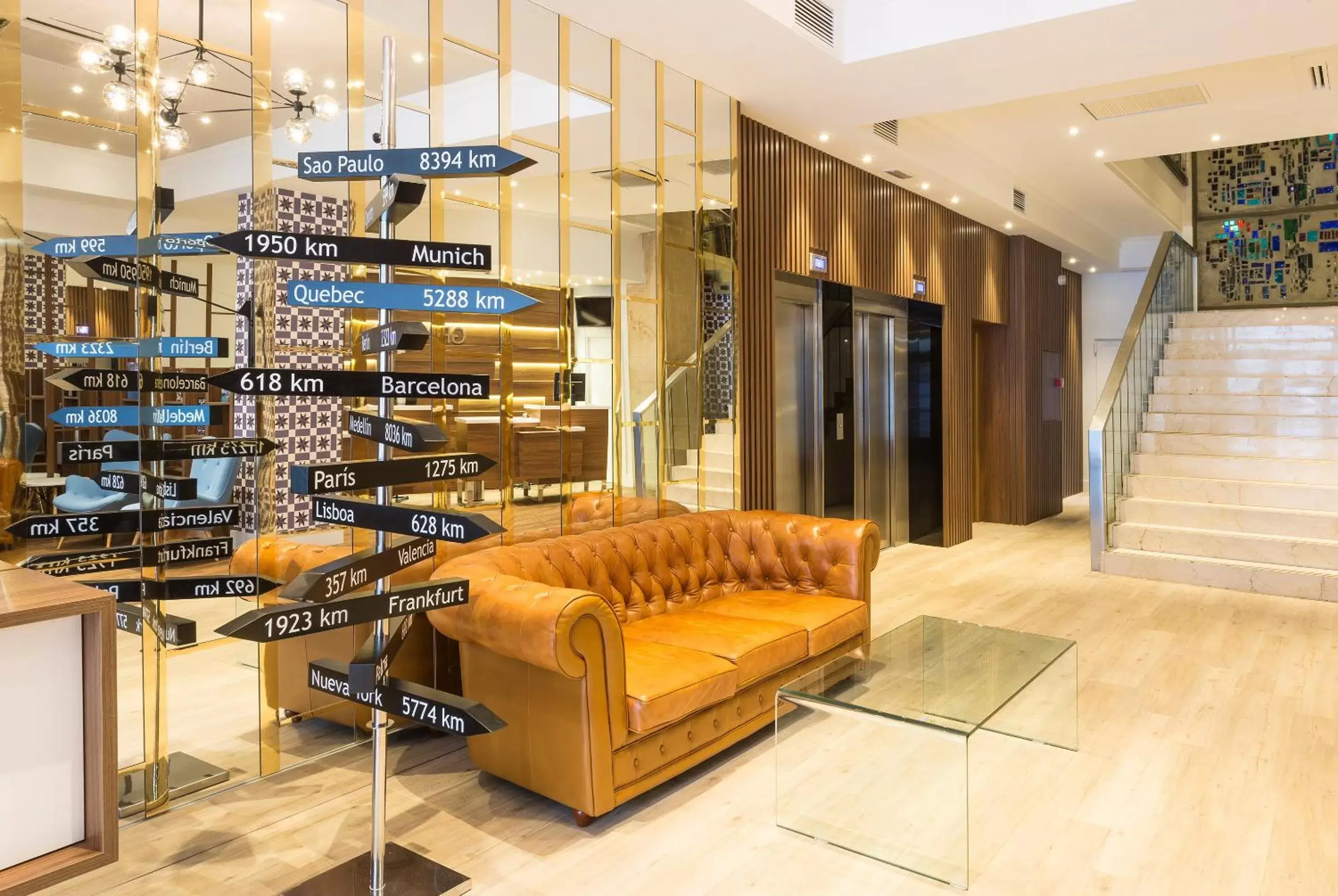 Lobby or reception in Hotel Madrid Gran Via 25, Affiliated by Meliá Lobby or reception in Hotel Madrid Gran Via 25, Affiliated by Meliá