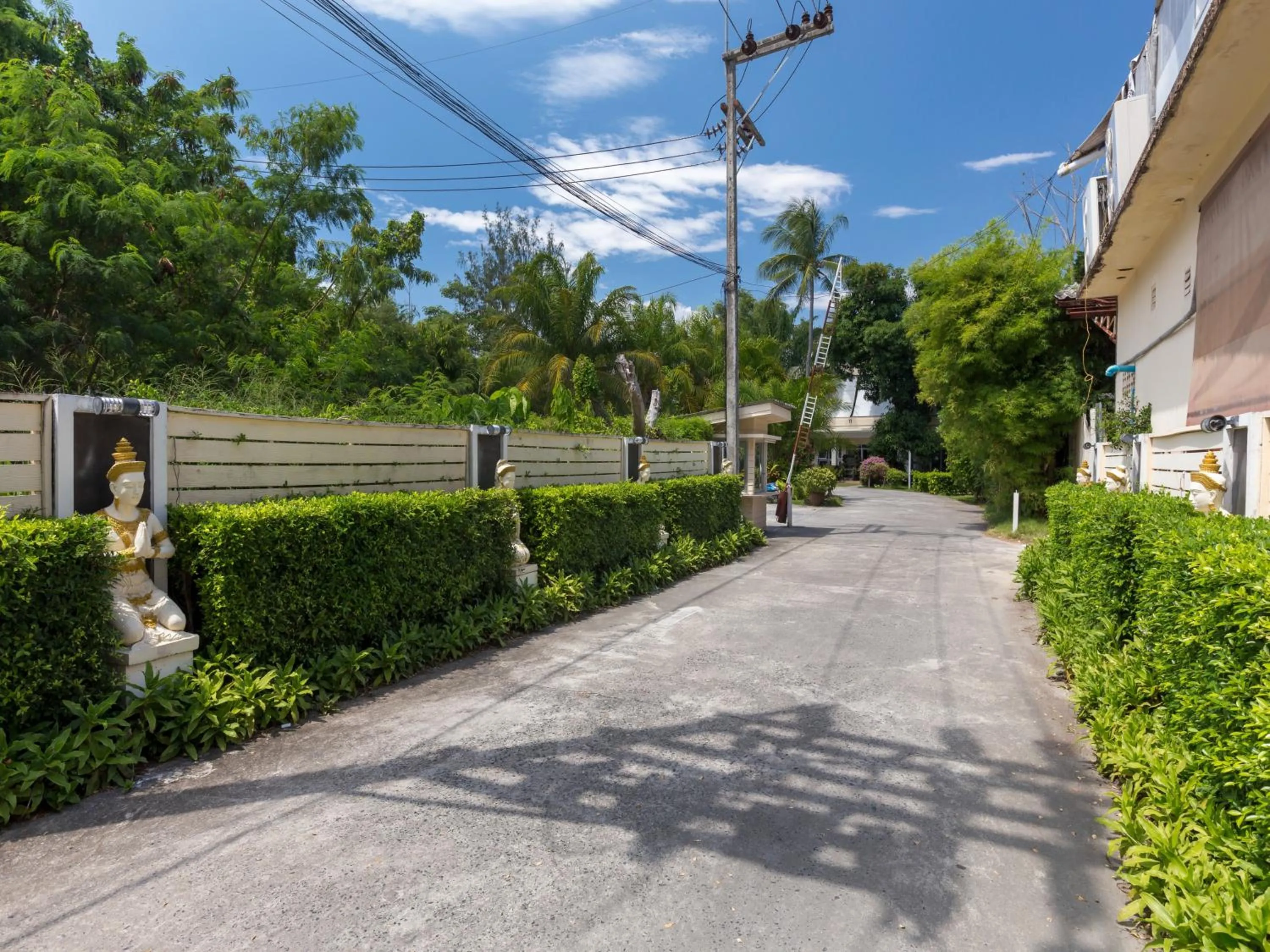 Area and facilities in Phuket Sea Resort SHA Extra Plus