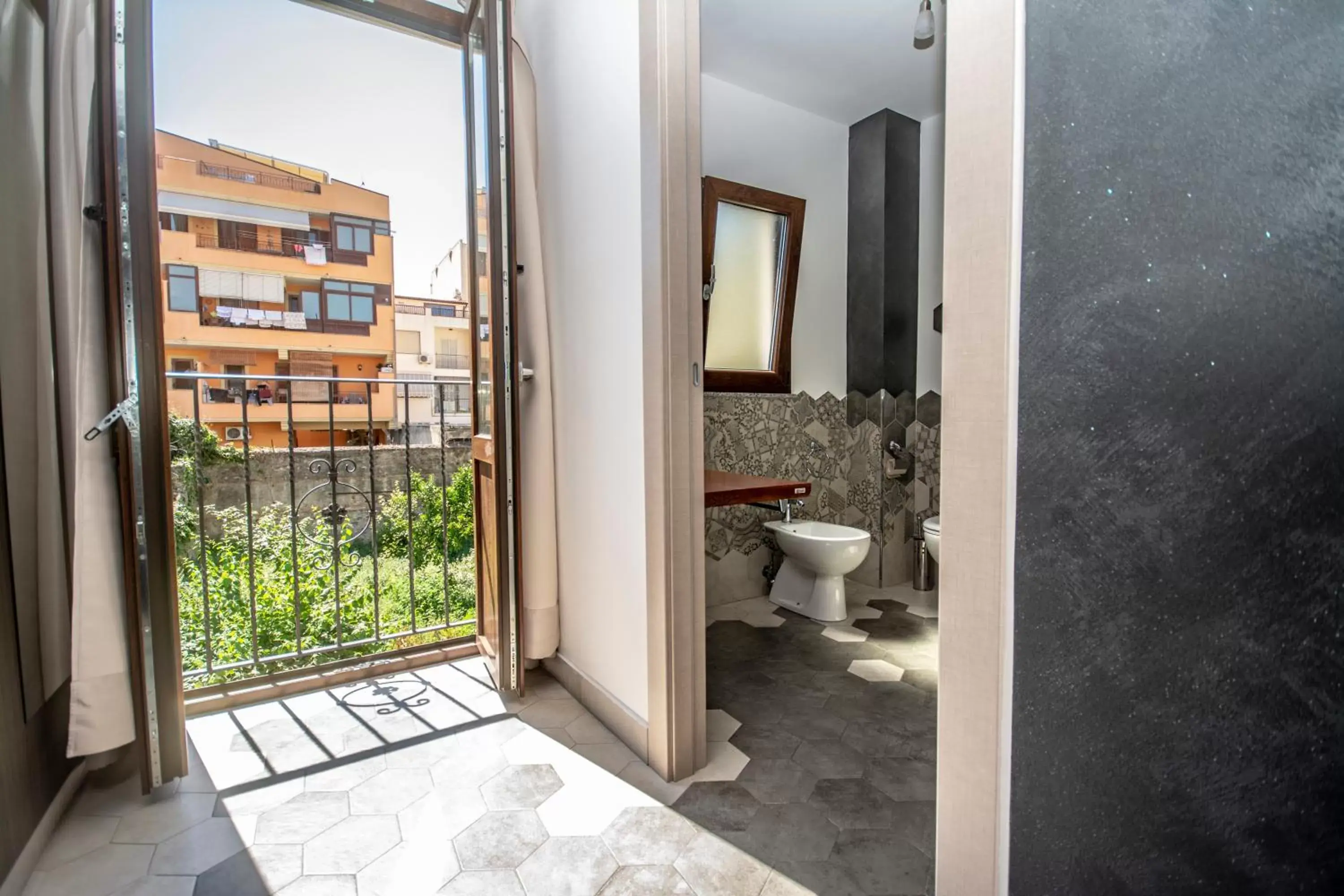 Toilet, Bathroom in Alterego B&B