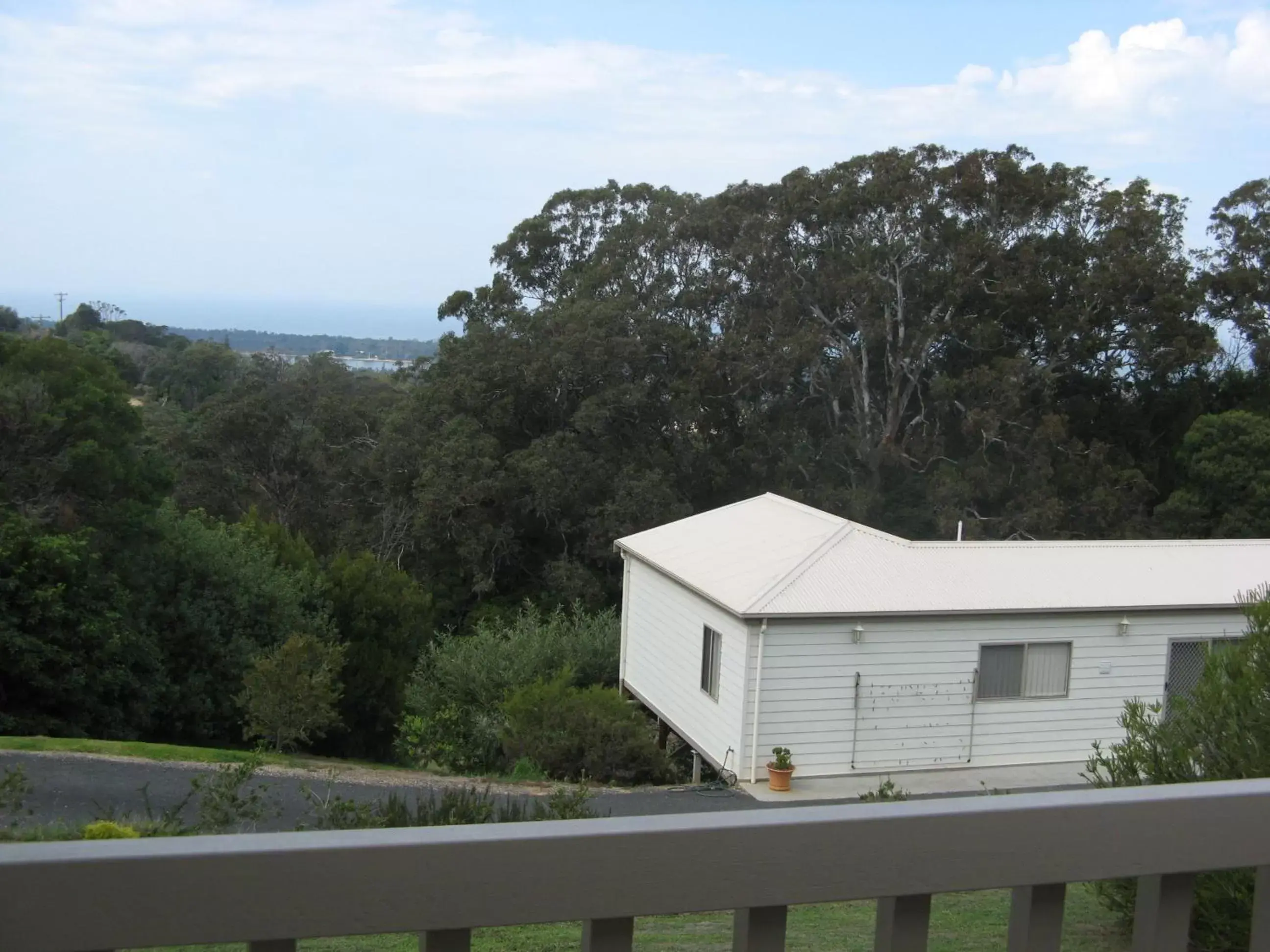 Garden, Balcony/Terrace in Lookout Holiday Units