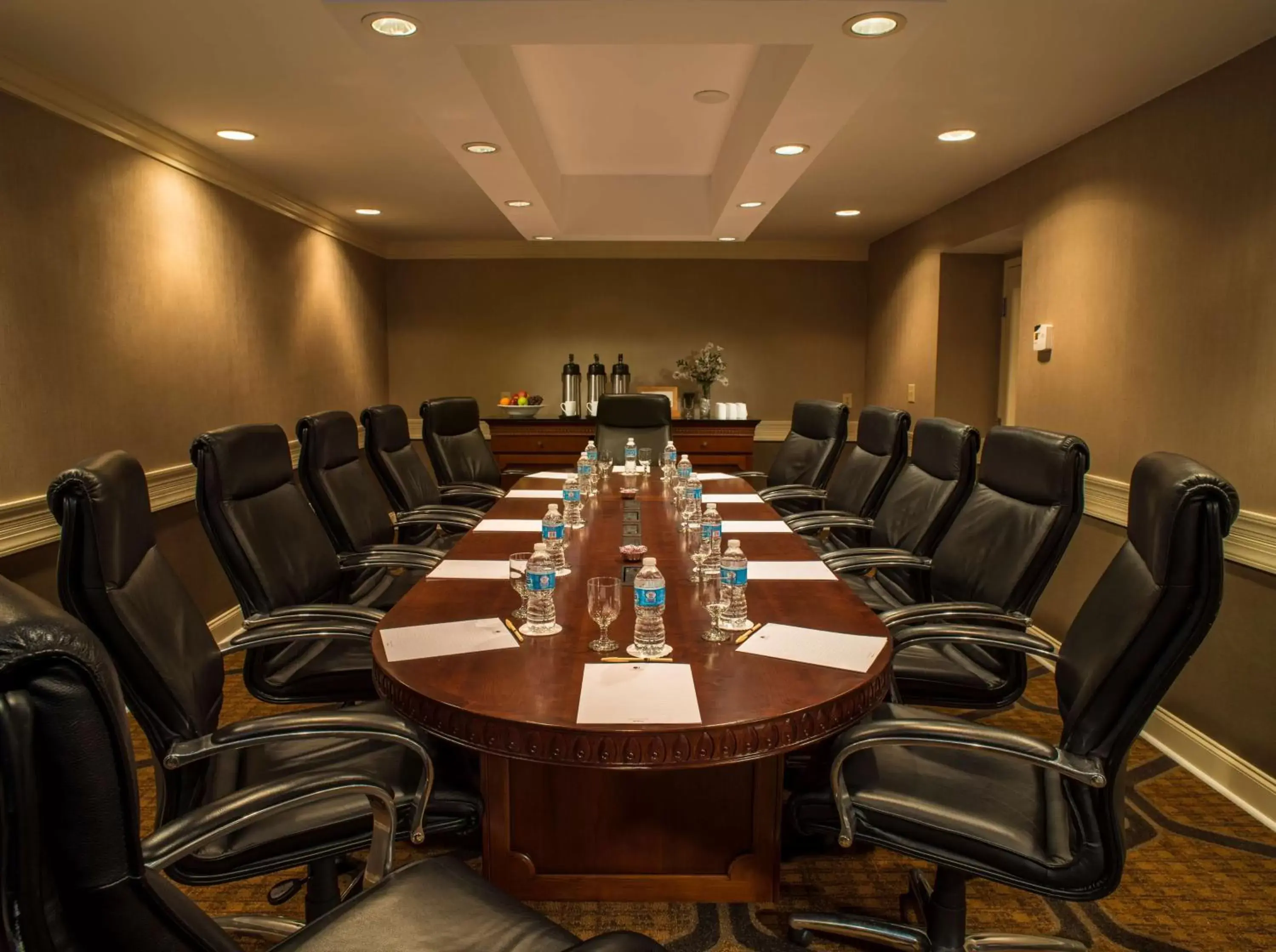 Meeting/conference room in DoubleTree by Hilton Raleigh Durham Airport at Research Triangle Park