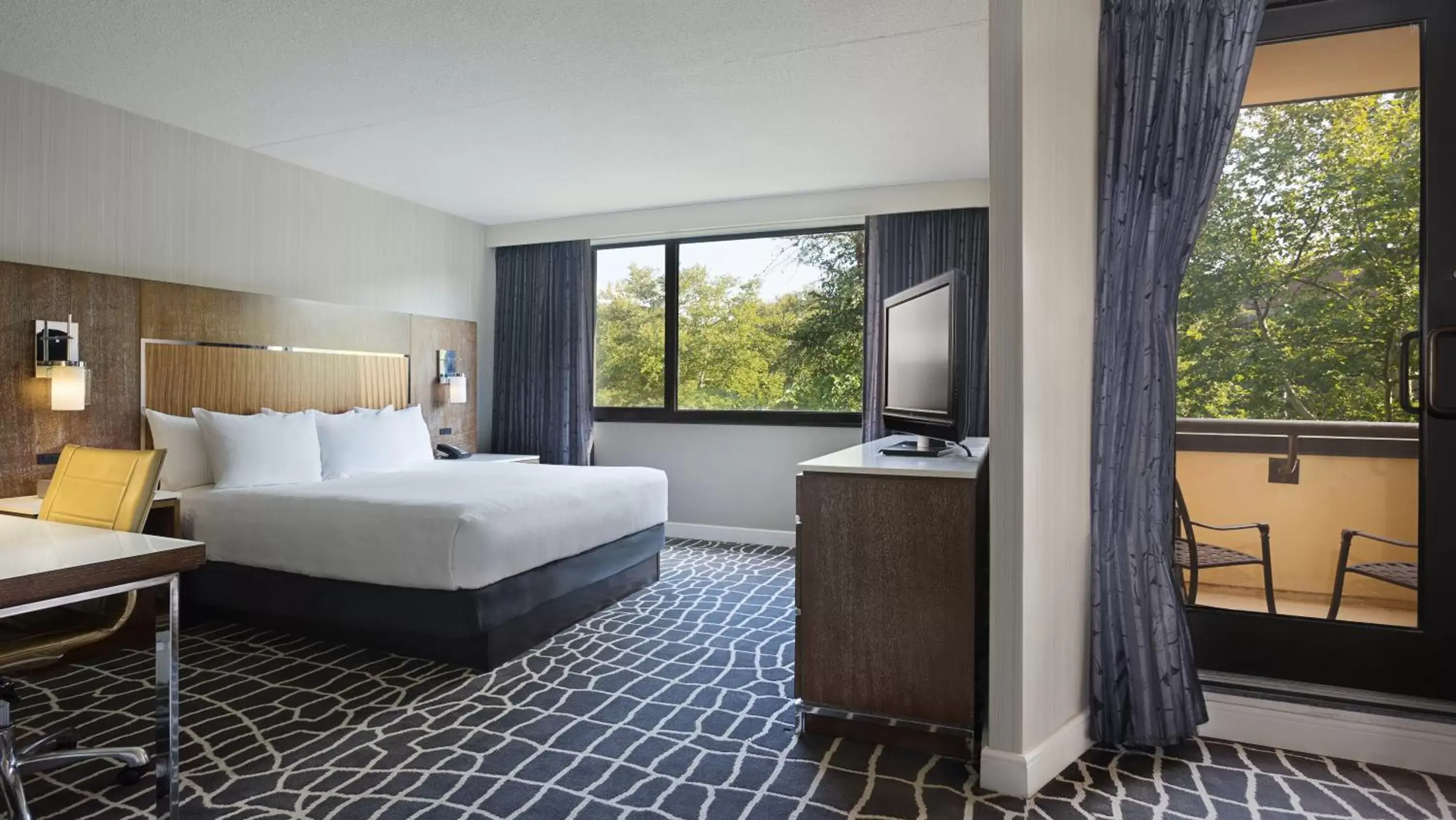 Photo of the whole room, Bed in Hyatt Regency Princeton Photo of the whole room, Bed in Hyatt Regency Princeton