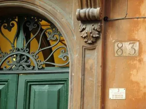 Facade/entrance in Casa De' Fiori