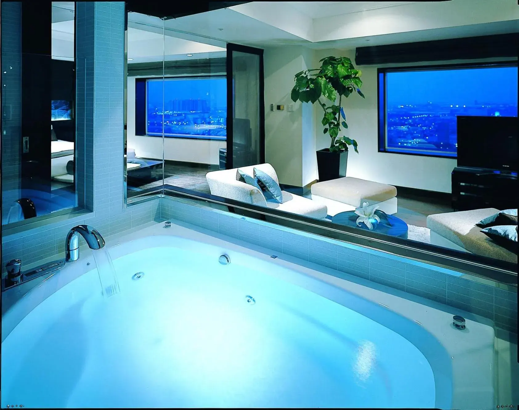 Photo of the whole room, Swimming Pool in Urayasu Brighton Hotel Tokyo Bay
