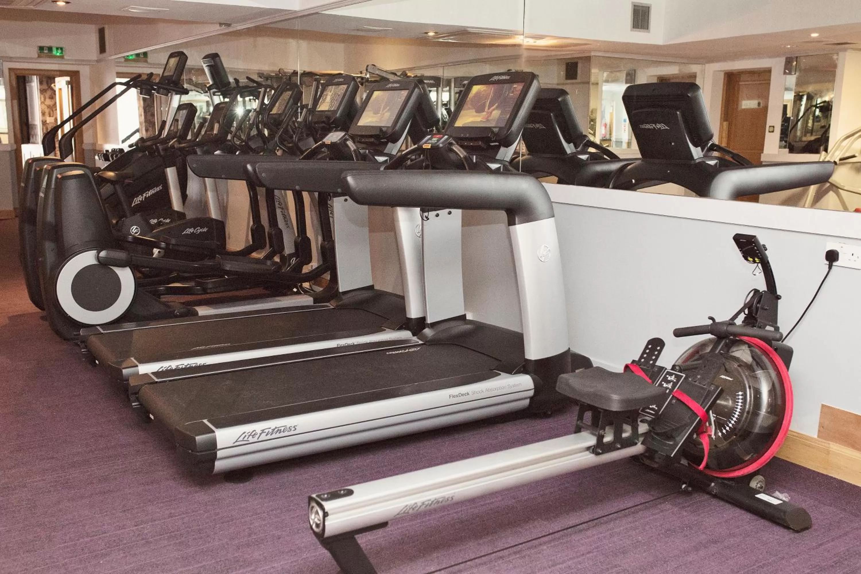 Fitness centre/facilities in Royal Hotel