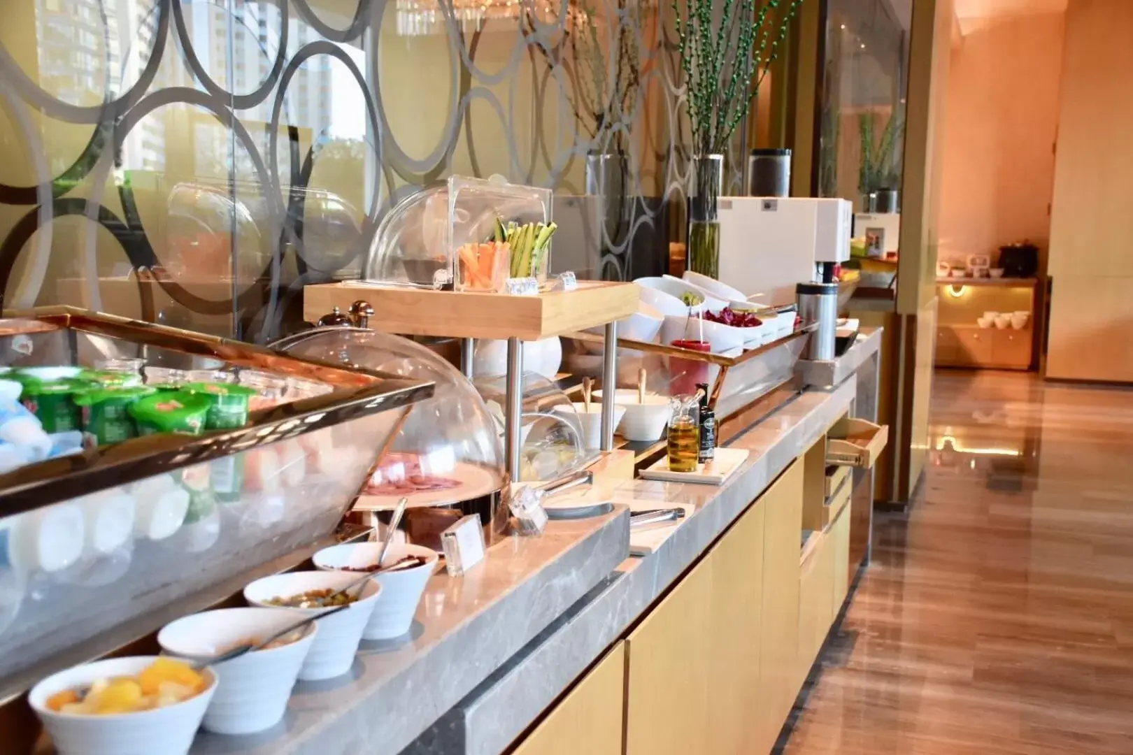 Breakfast, Restaurant/Places to Eat in Fraser Suites Guangzhou