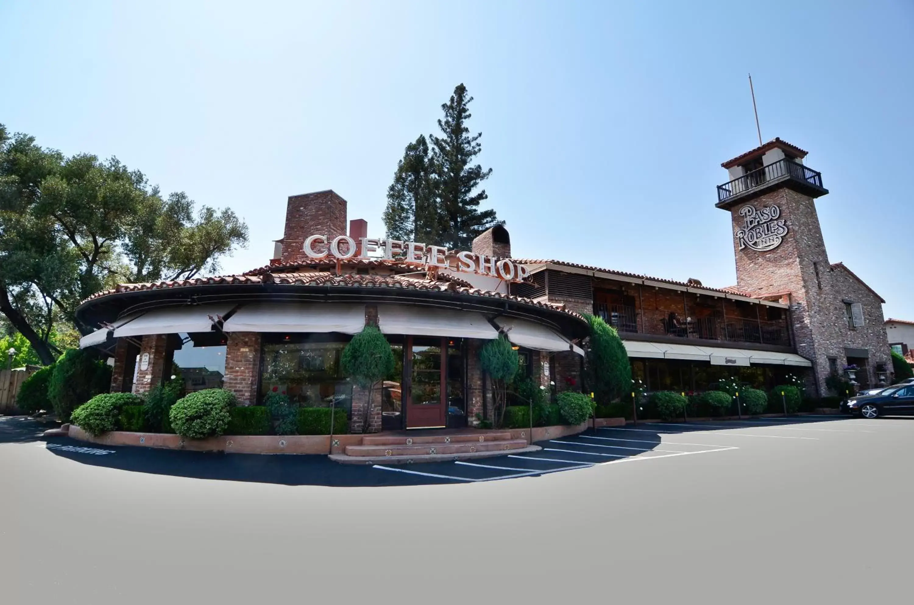 Restaurant/places to eat, Property Building in Paso Robles Inn