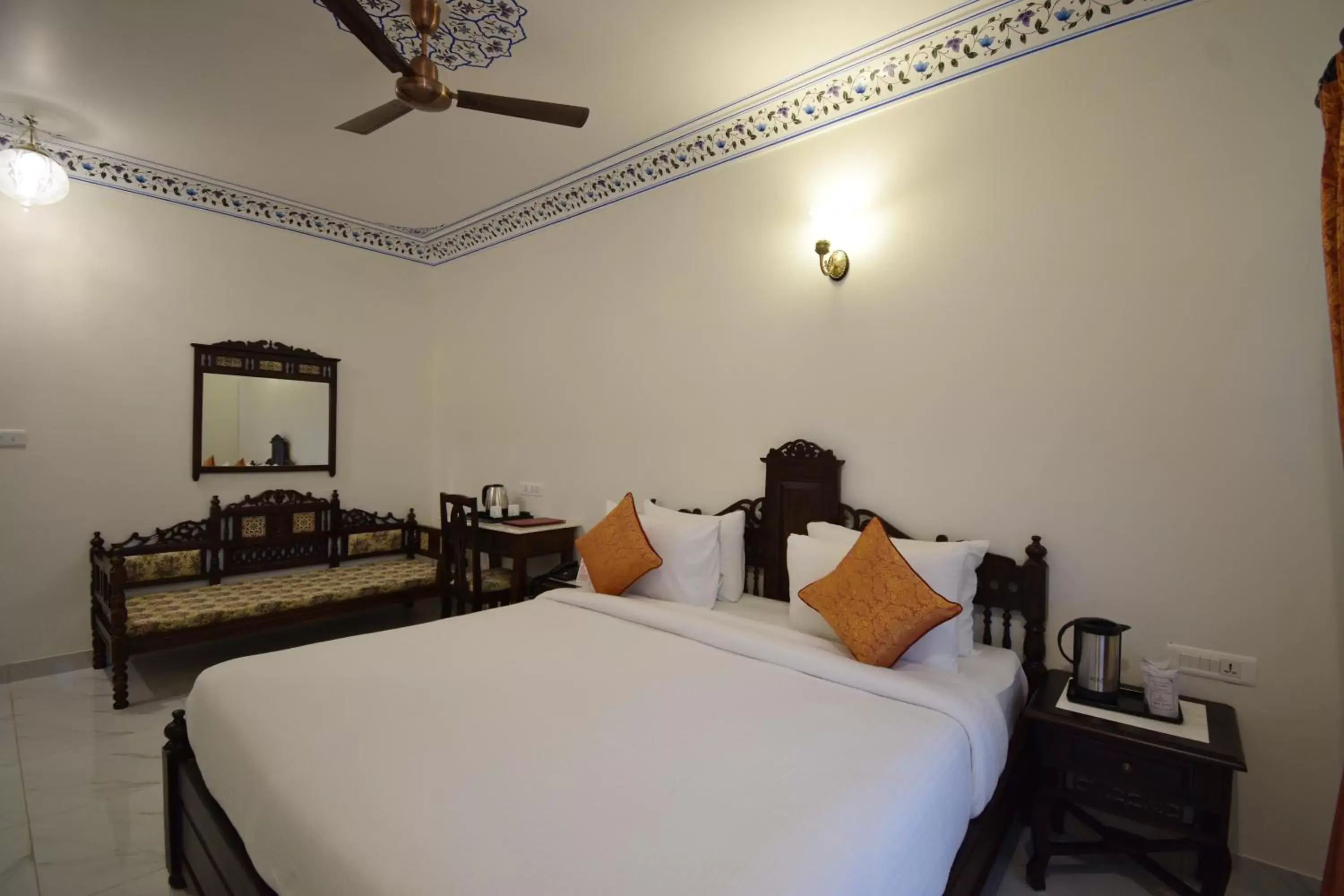 Bedroom, Bed in Umaid Residency - A Regal Heritage Home