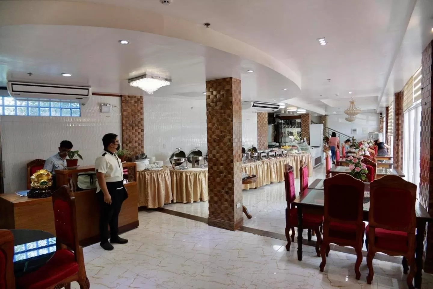 Restaurant/places to eat in III Felix Villas