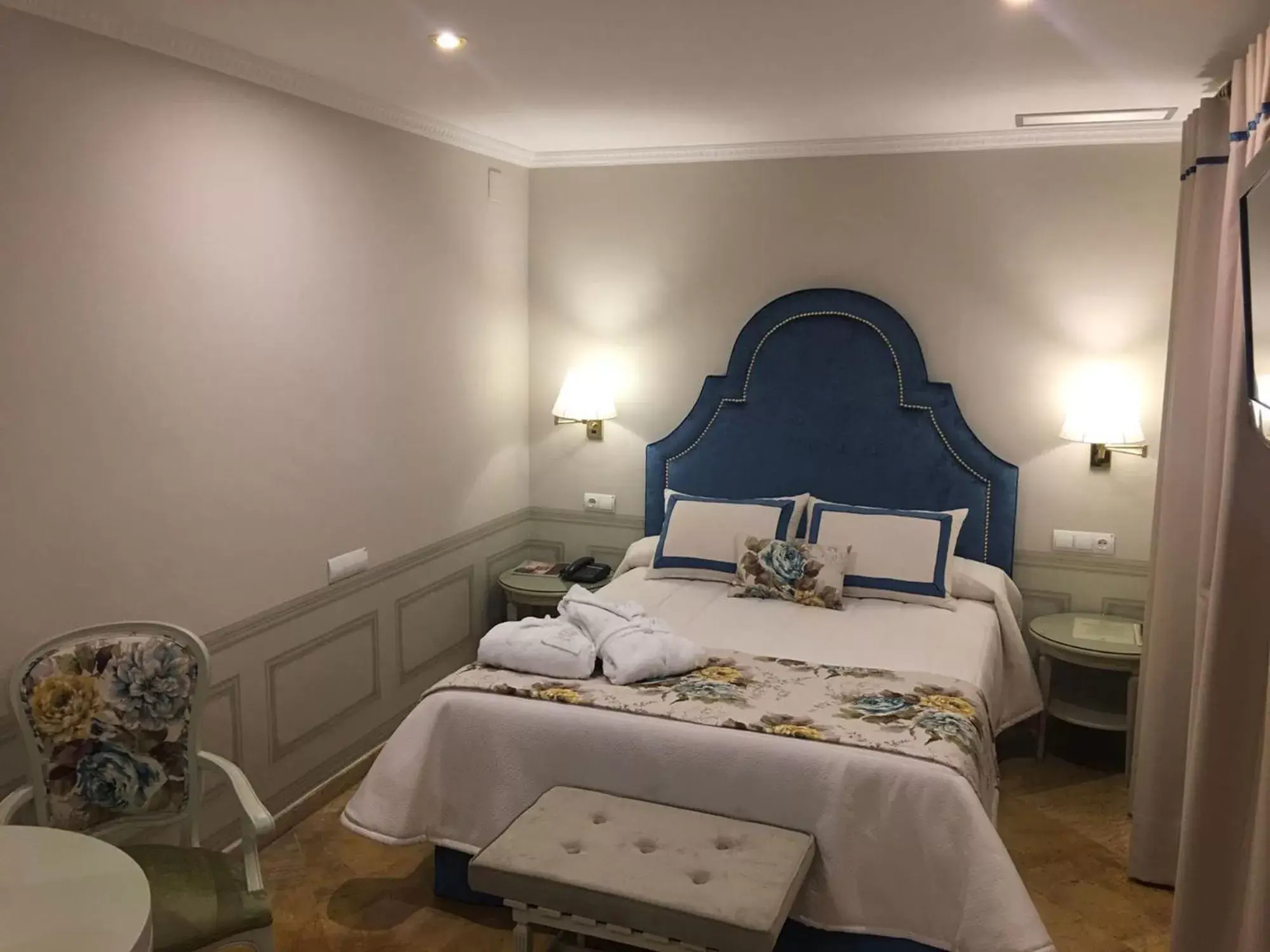 Bedroom, Bed in Adriano Boutique Sevilla