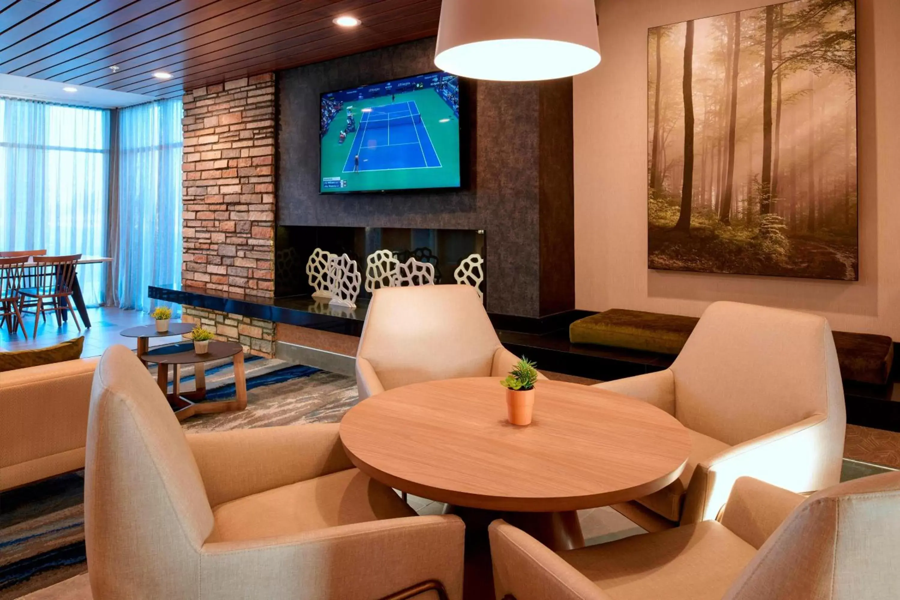Lobby or reception, Lounge/Bar in Fairfield Inn & Suites by Marriott Columbus, IN