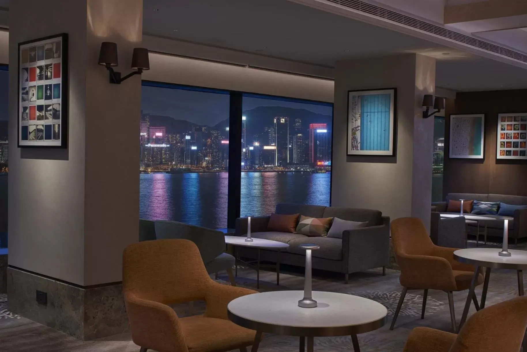 Restaurant/places to eat, Lounge/Bar in New World Millennium Hong Kong Hotel