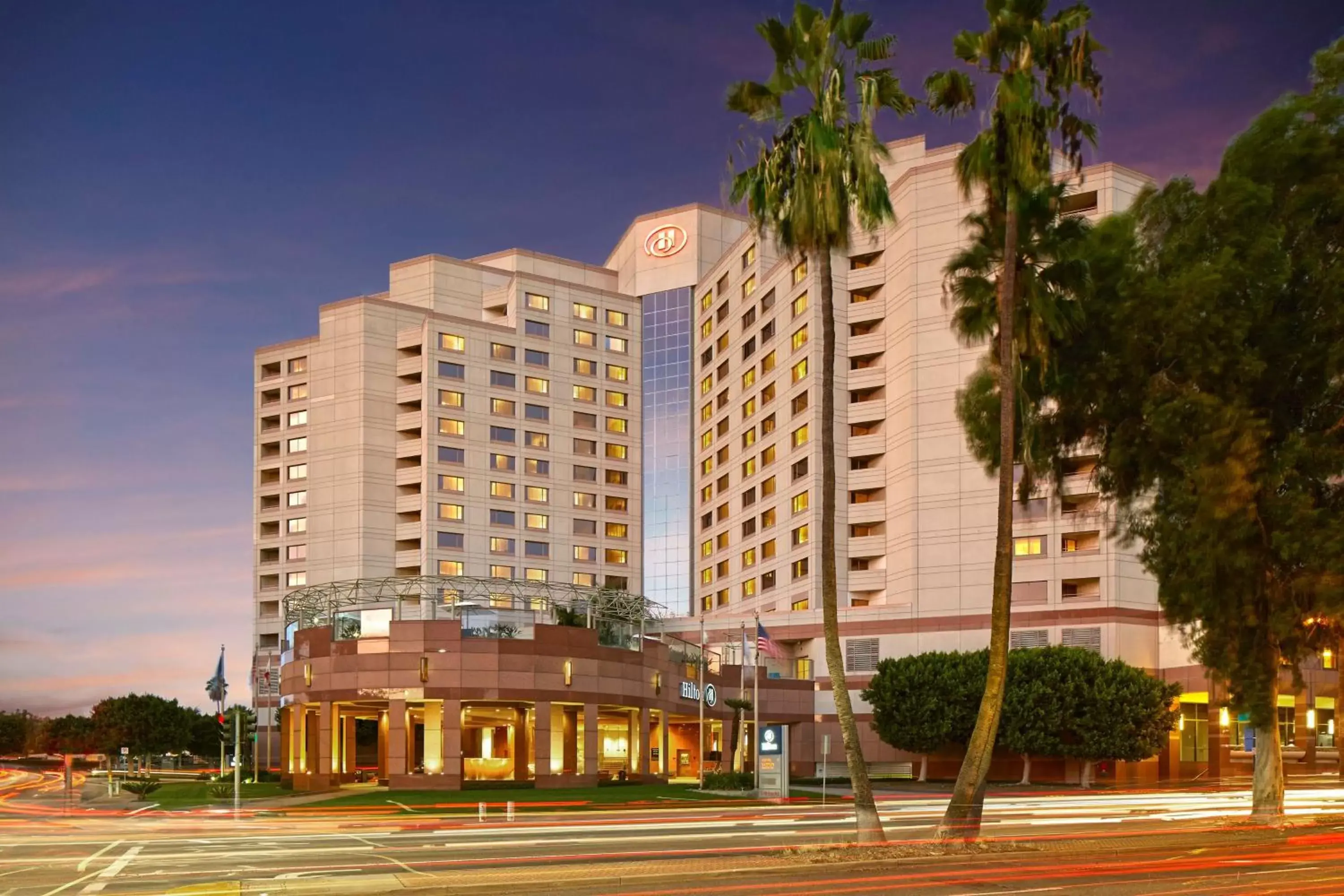 Property Building in Hilton Long Beach Hotel