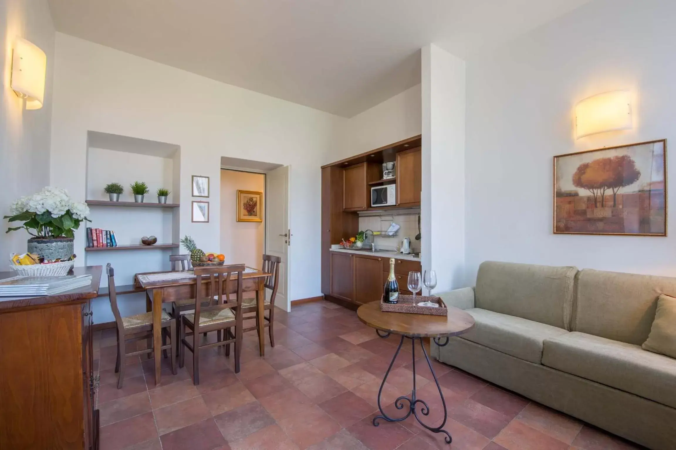 Kitchen or kitchenette, Seating Area in Il Poggio Di Bellagio