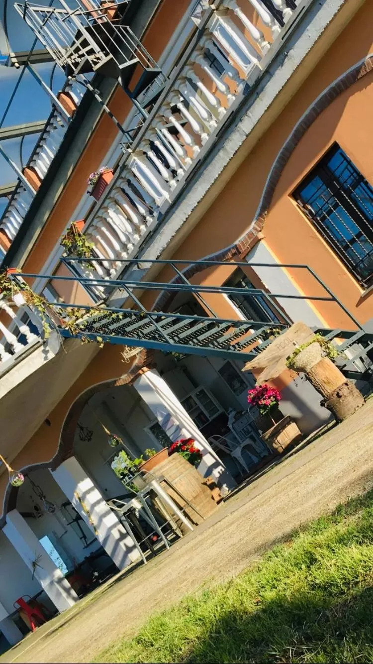 Facade/entrance in Rossella alla Villarella dei Tulipani