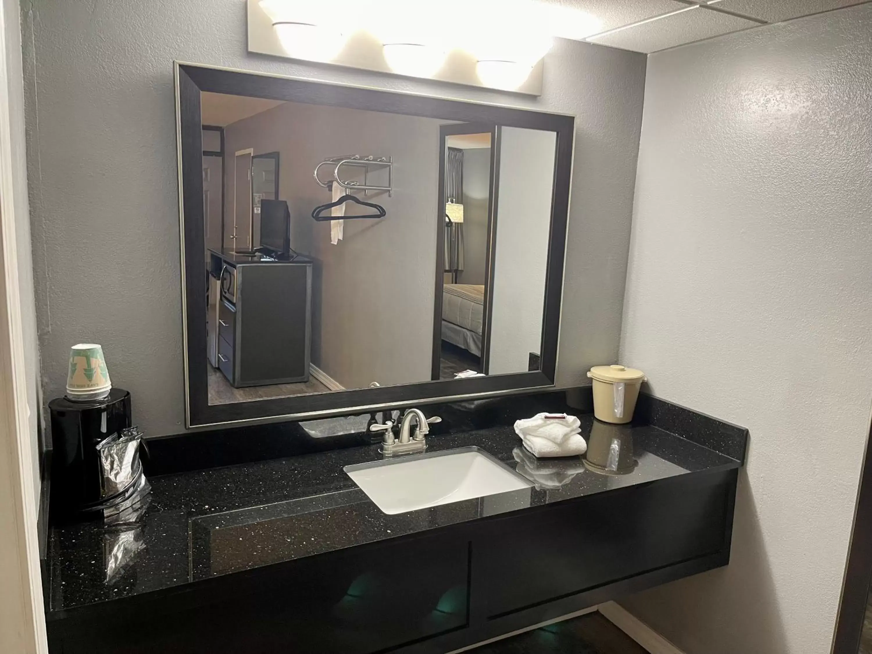 Bathroom in Lake Norfork Resort Bathroom in Lake Norfork Resort