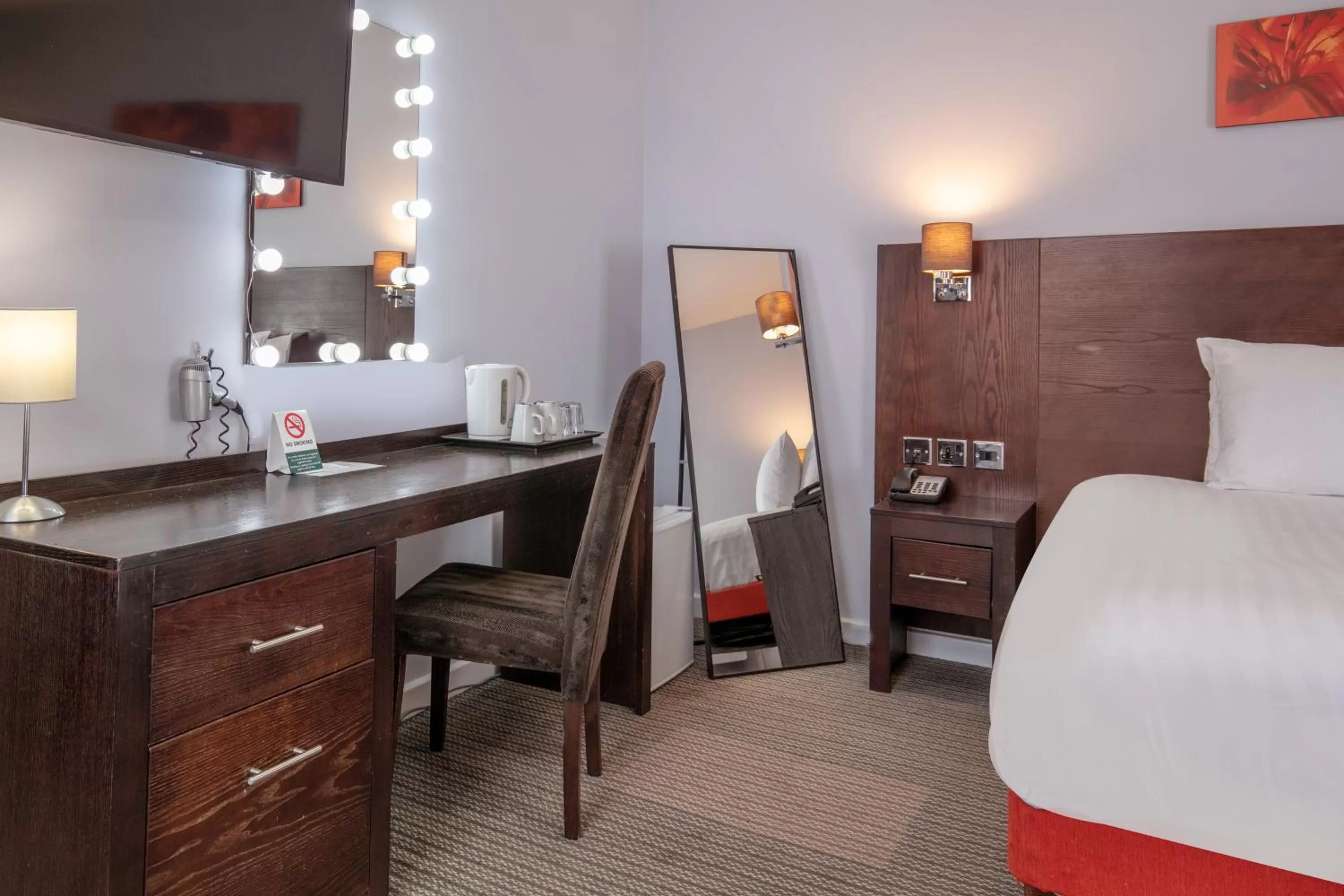 Photo of the whole room, Bed in The Stuart Hotel, Sure Hotel Collection by Best Western